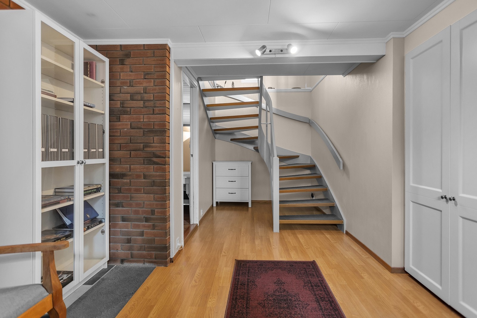 God plass til garderobeløsning Galleribilde