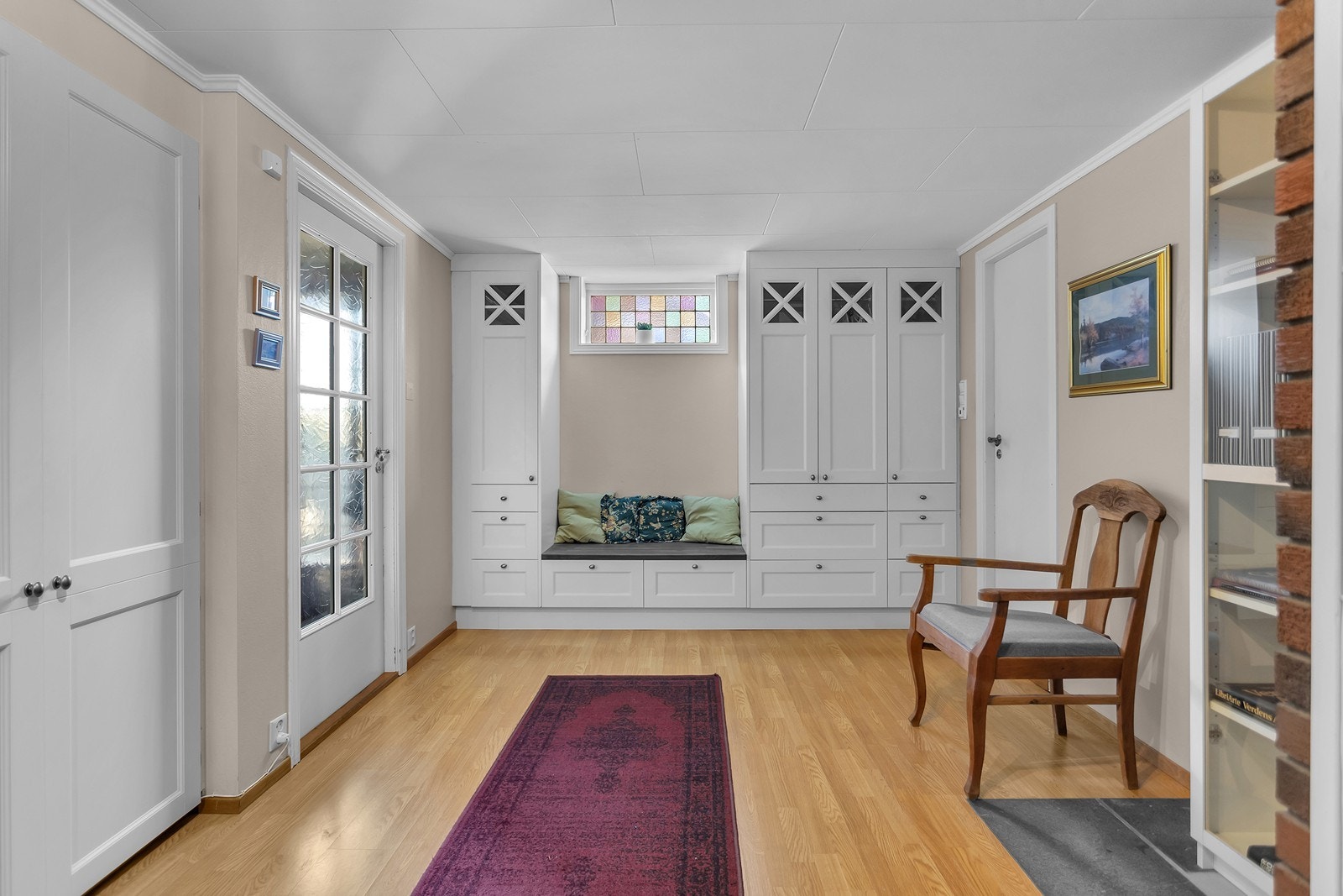 Gang hall underetasje Galleribilde