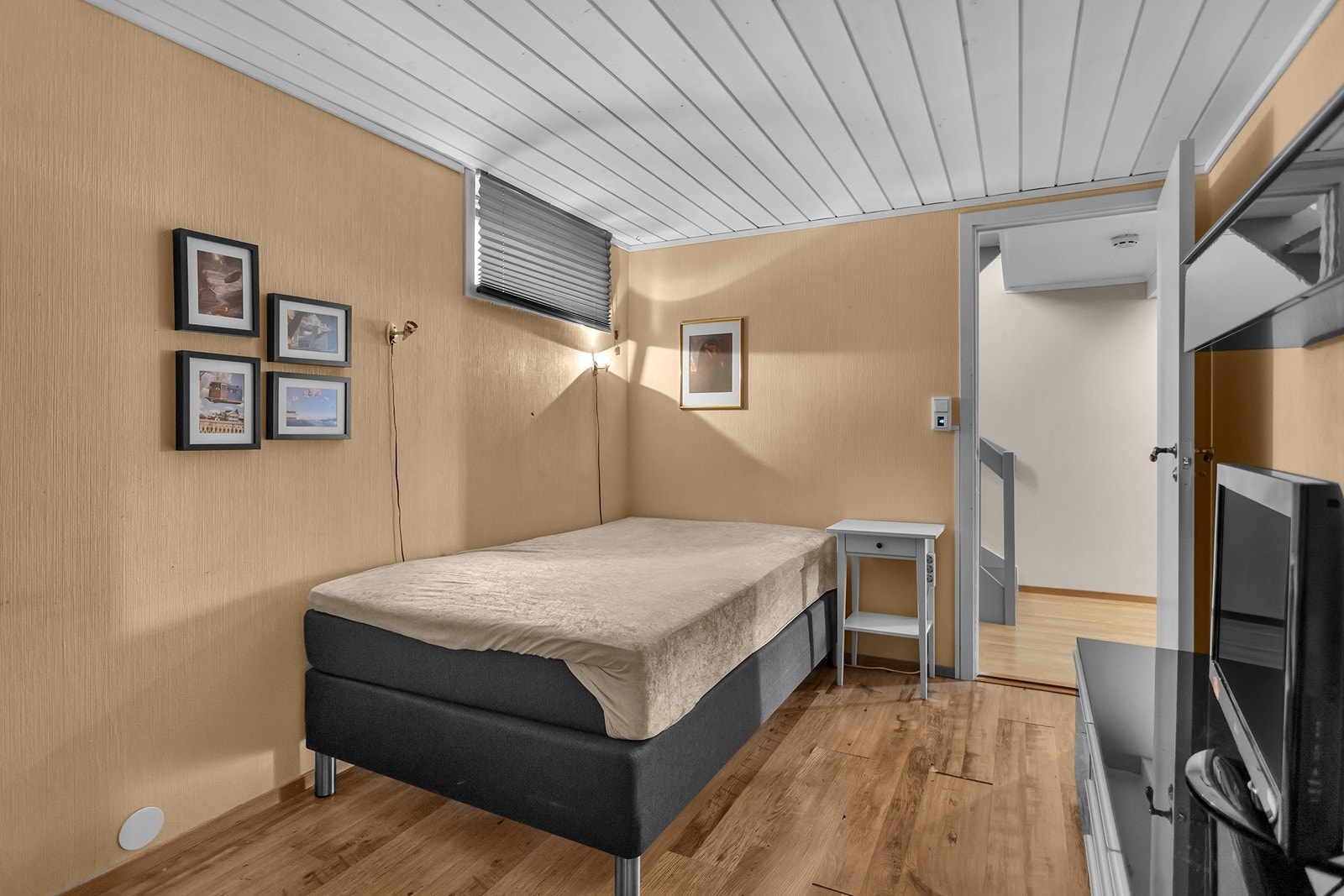 Innredet rom underetasje Galleribilde