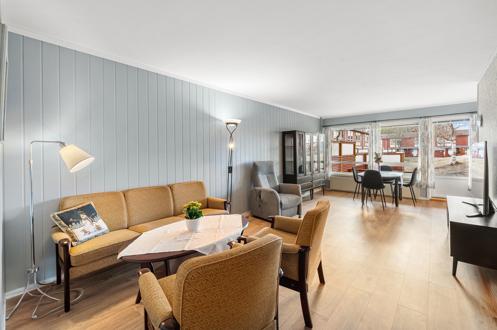 Velkommen til Rugdevegen 29C - Presentert av EiendomsMegler1 ved Mathias Åsvang. Galleribilde