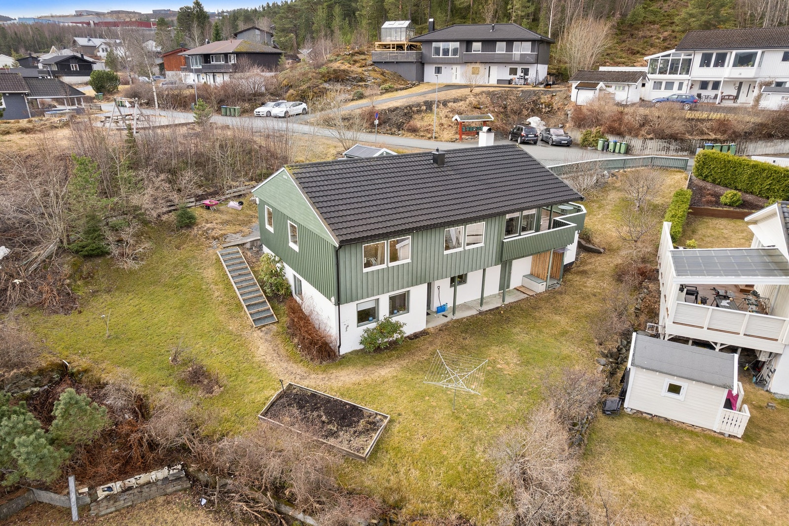 Familievennlig beliggenhet på populære Grønberg, som grenser til Svebergområdet. Galleribilde