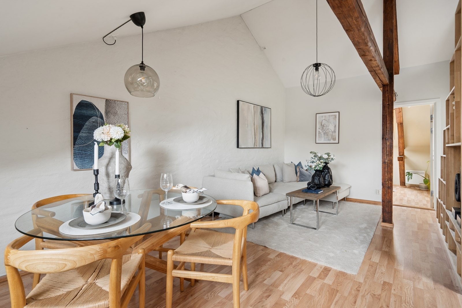 Velkommen til Magnus' gate 2A - Sjarmerende 3-roms loftsleilighet med tilbaketrukket beliggenhet. Galleribilde