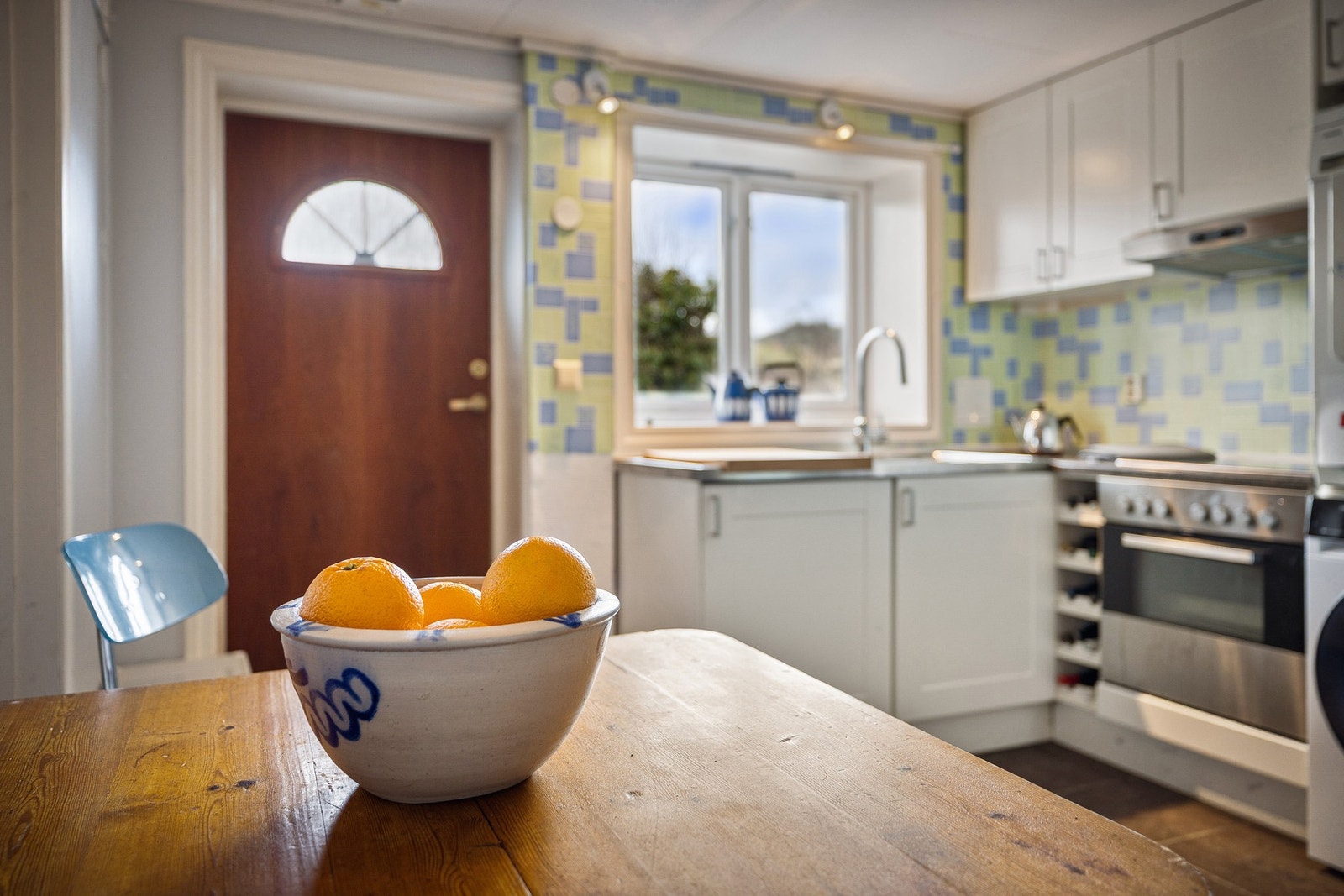 Egen inngang til underetasjen. Galleribilde