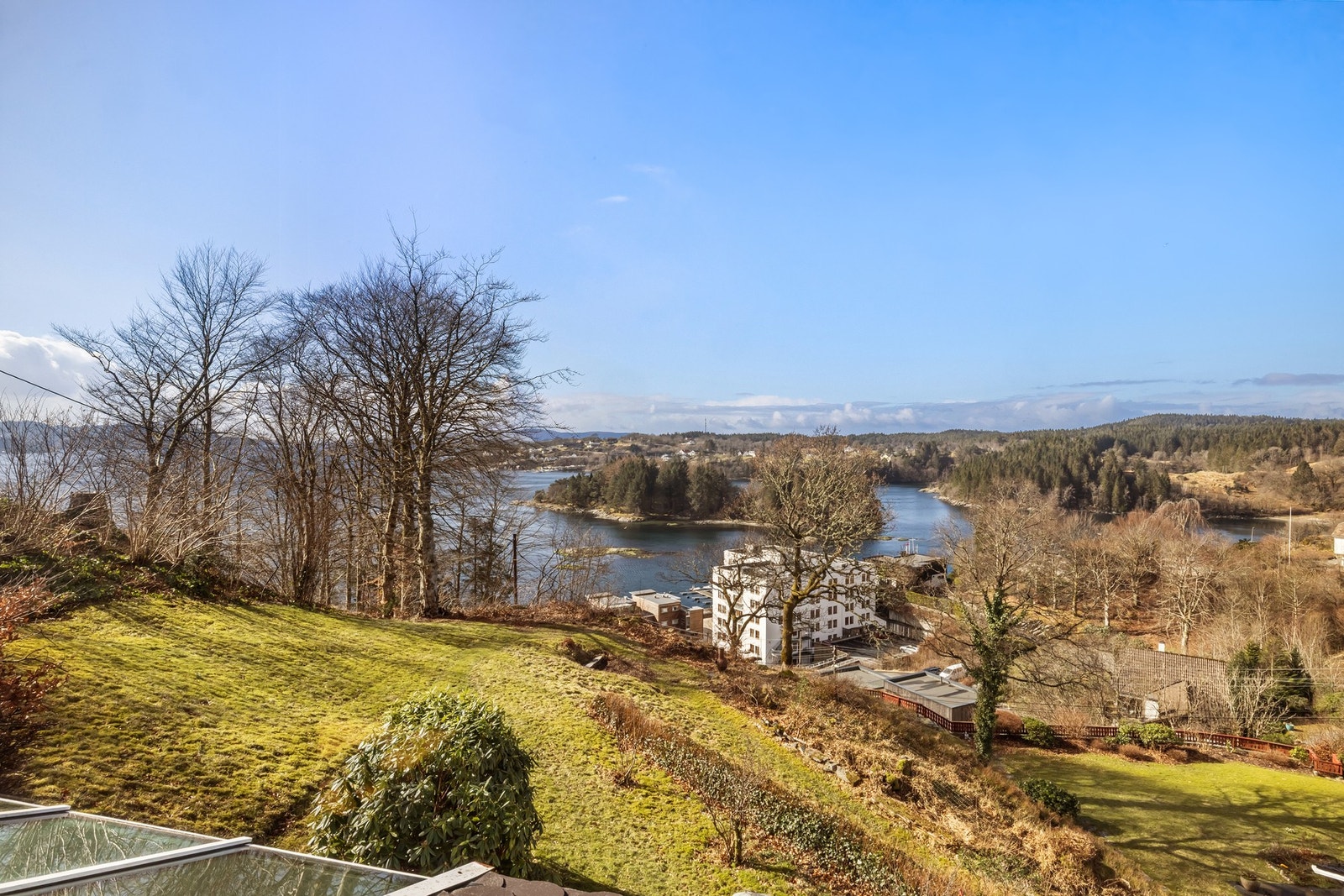 Utsikt mot Melkeviken blant annet. Galleribilde