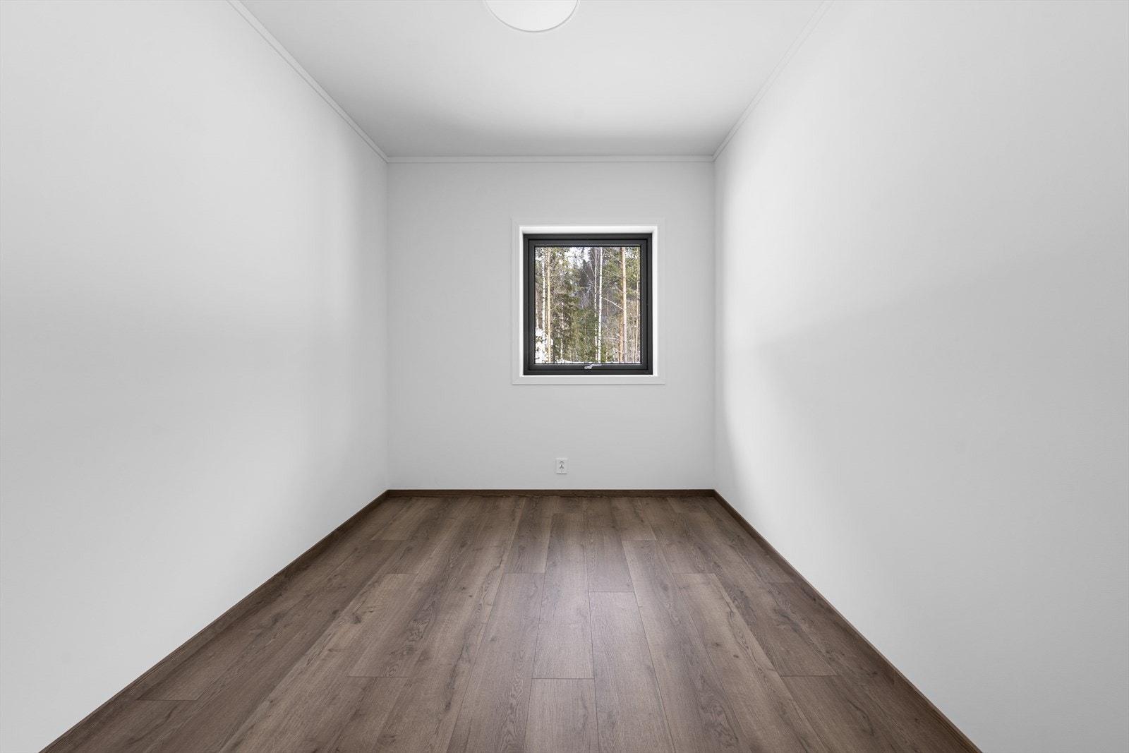 Soverom II inngang fra gang. Fleksible bruksmuligheter som barnerom, gjesterom eller hjemmekontor Galleribilde