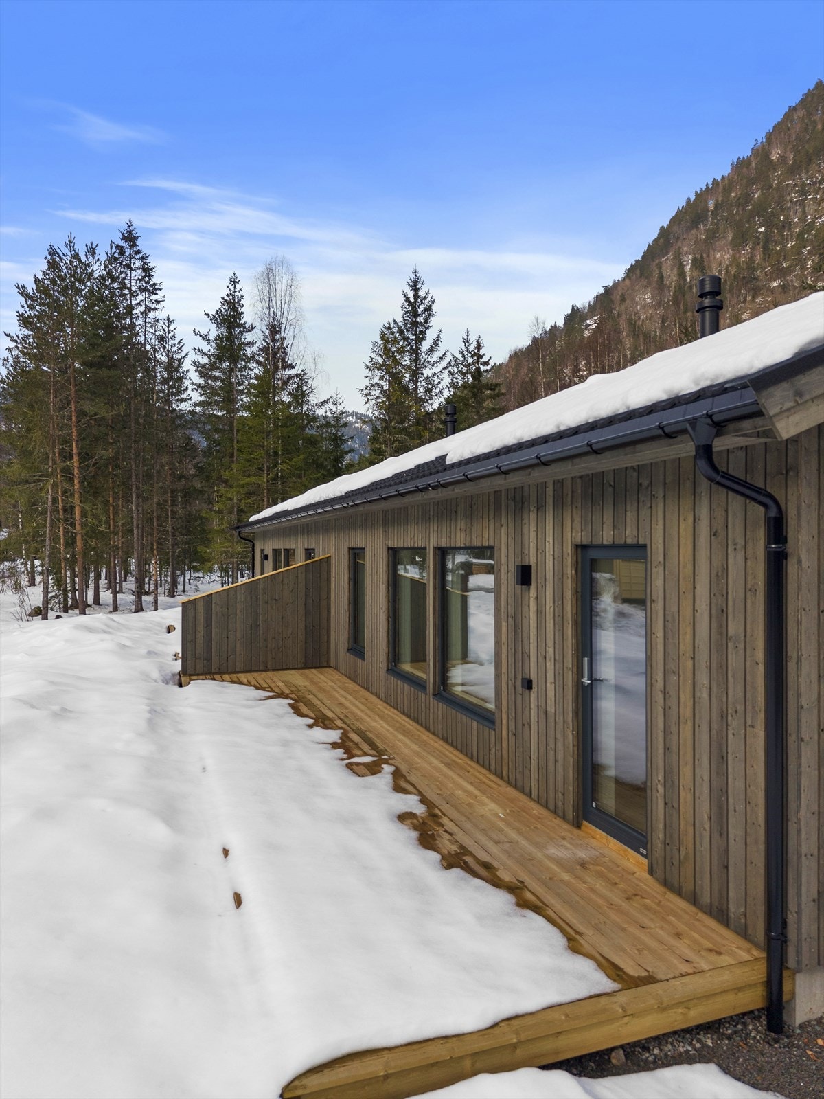 Veranda med gode møblerings muligheter Galleribilde