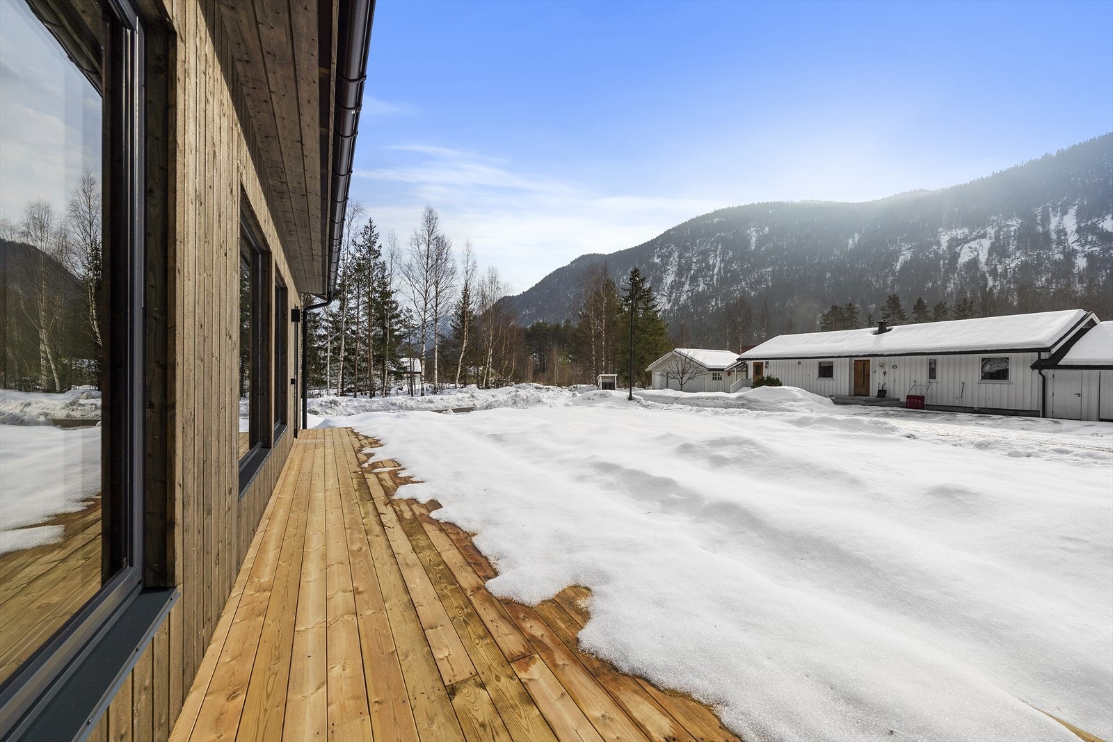 Solrik veranda Galleribilde