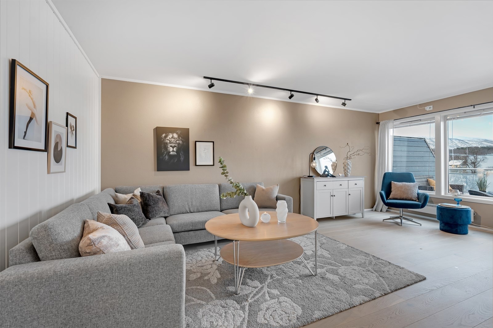 Velkommen til Alaskasvingen 9J - Presentert av Kjetil Rusten v/ Garanti Eiendomsmegling. Galleribilde