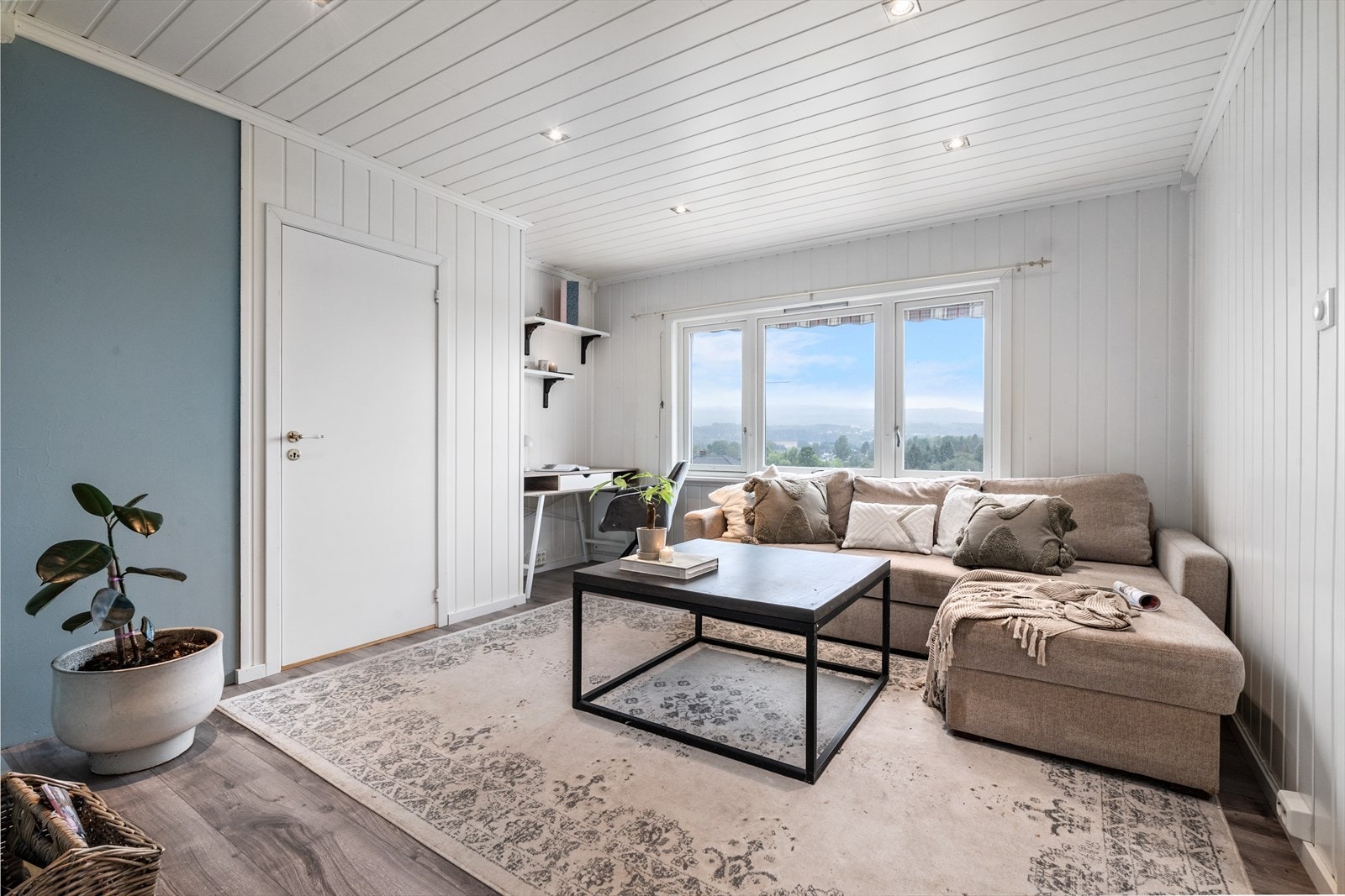 Loftstue med kontorkrok Galleribilde