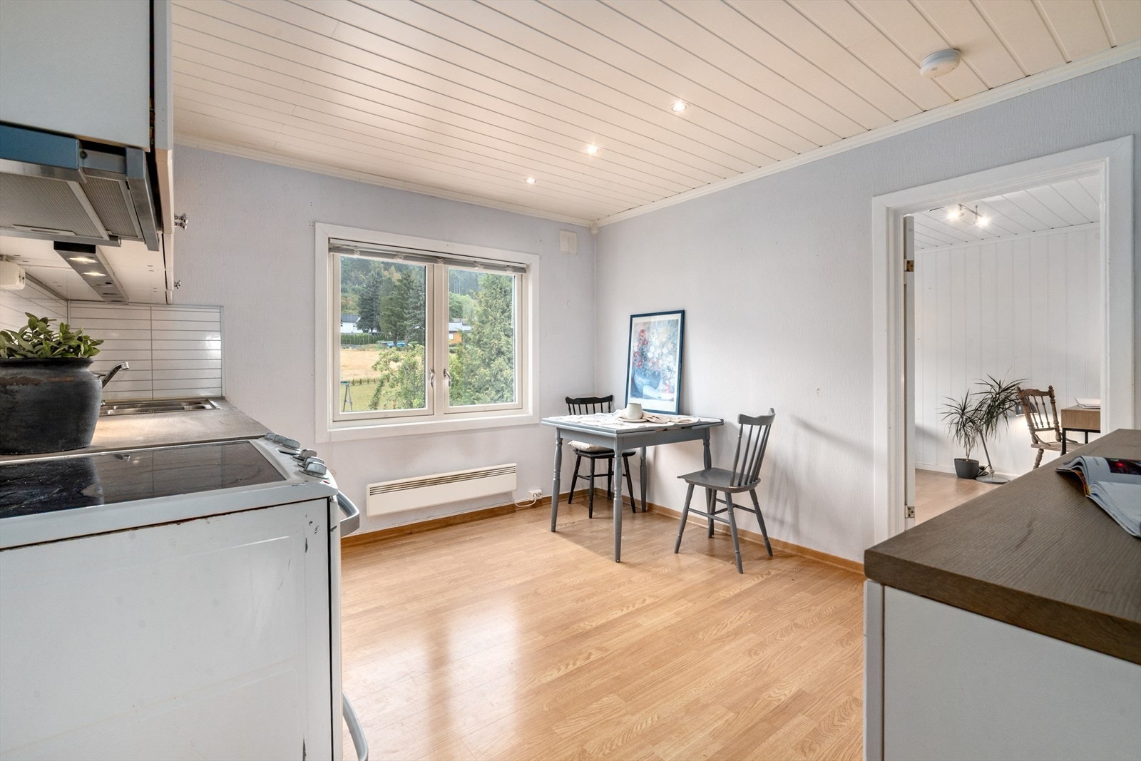 God plass til spisebord Galleribilde