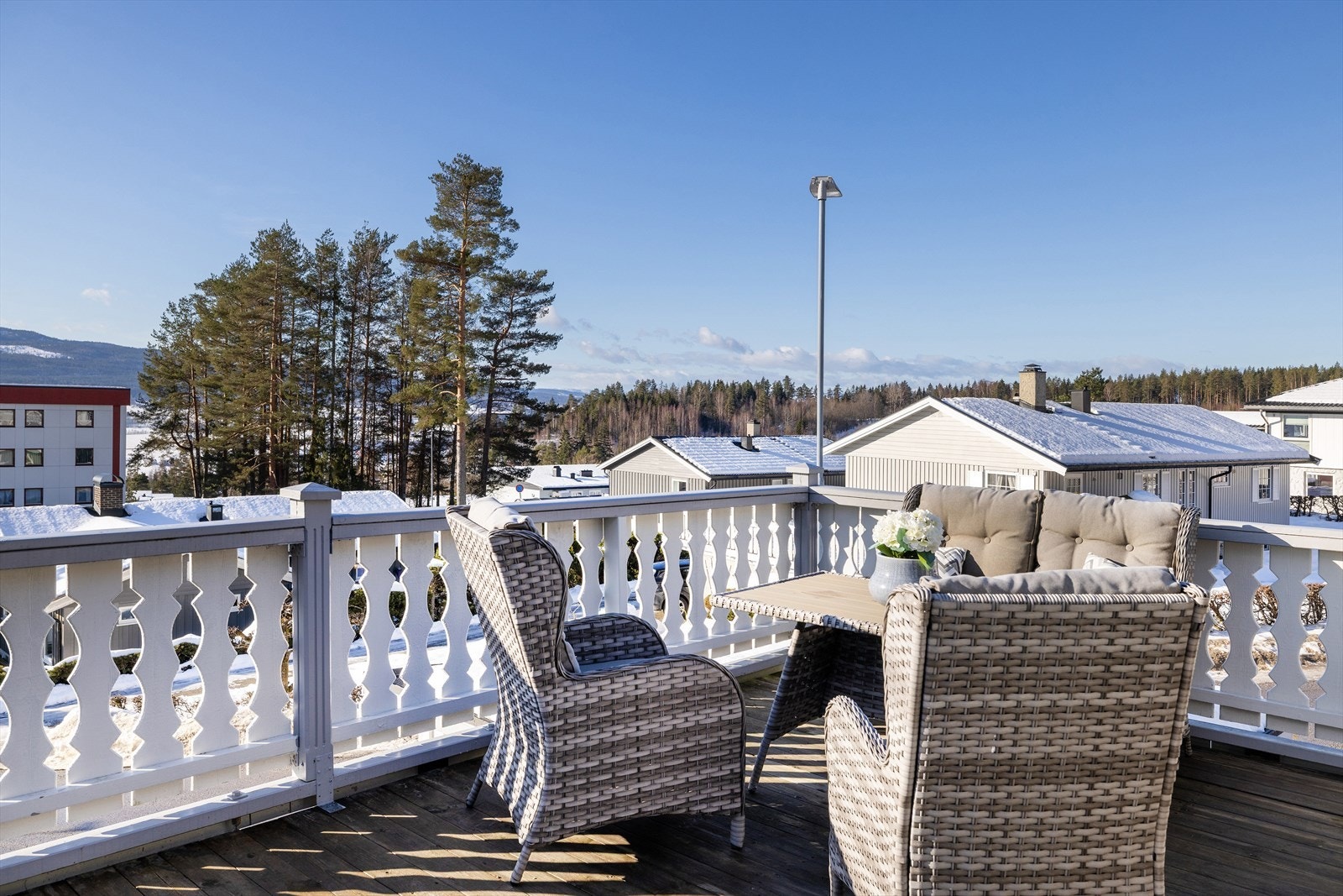 Her er det plass til utemøbler. Galleribilde