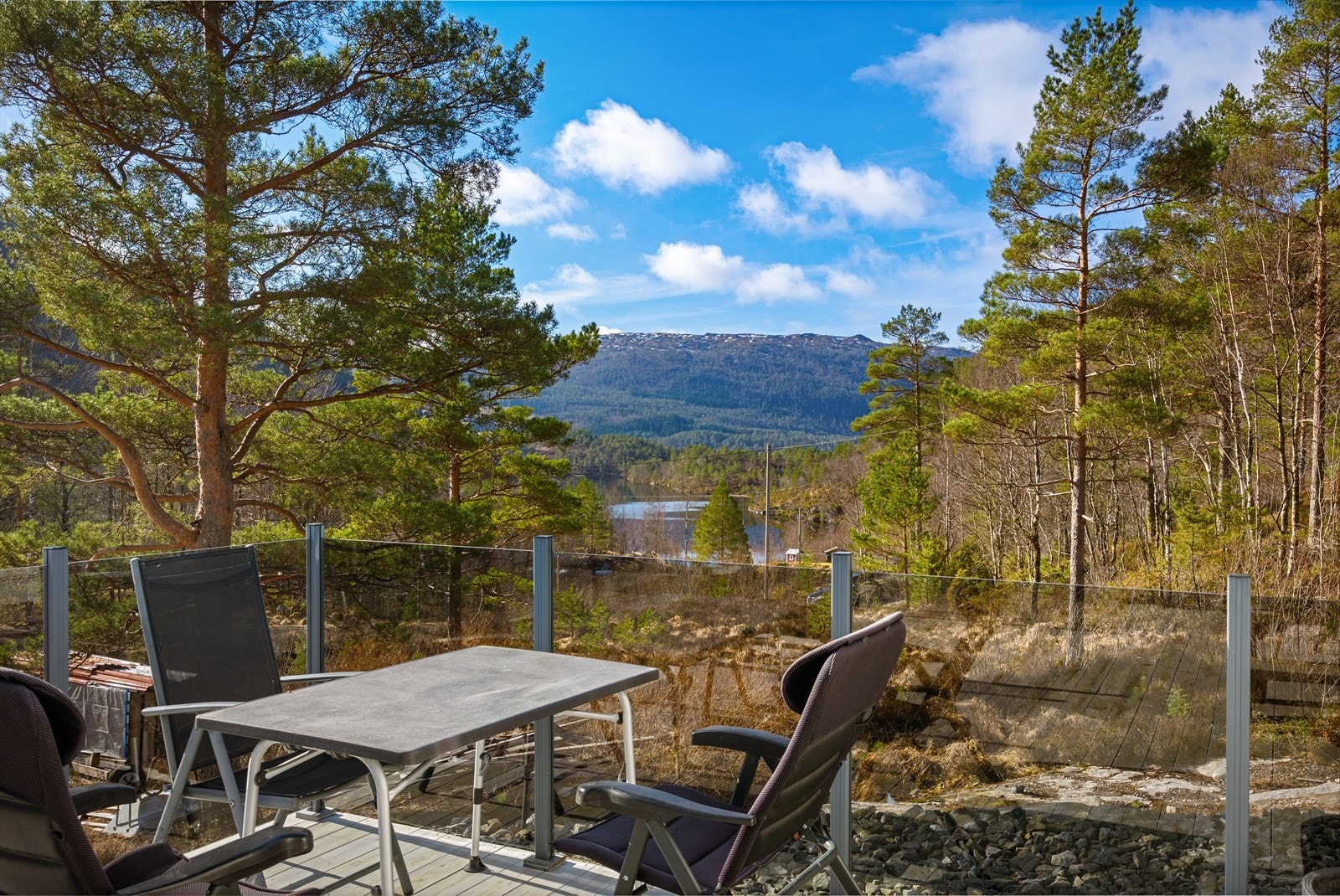 Parti av utsikten fra terrasse Galleribilde