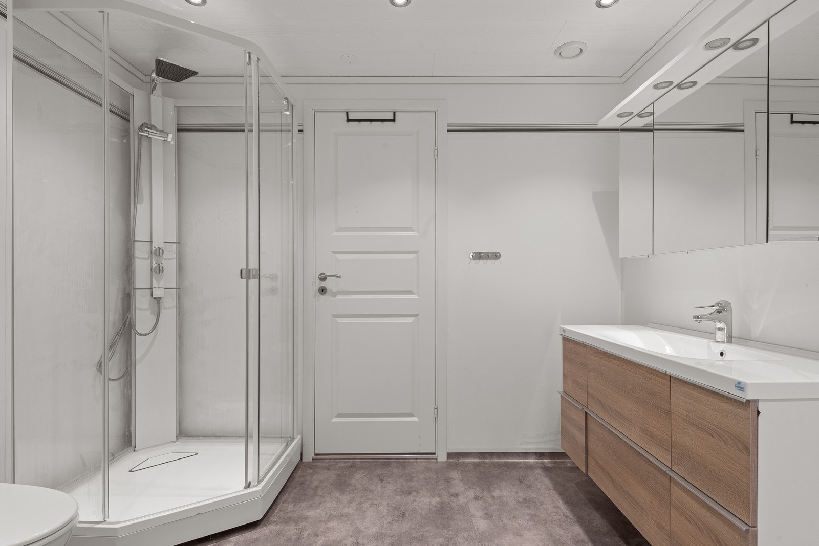 Bad/vaskerom 2. etasje. Galleribilde