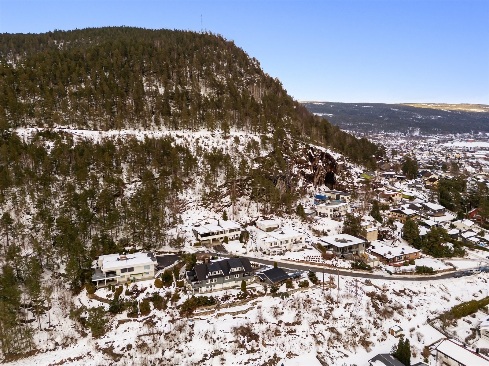 Kort vei til til flott turterreng både sommer og vinter Galleribilde