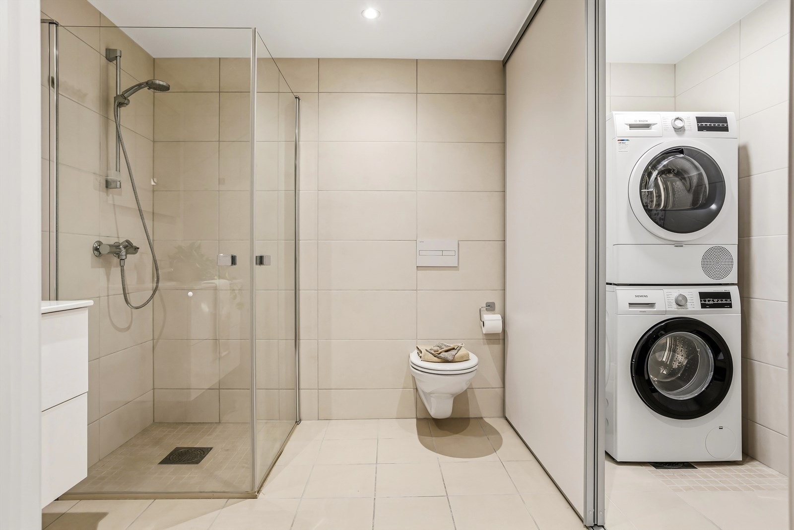 Bad/vaskerom av god størrelse. Galleribilde