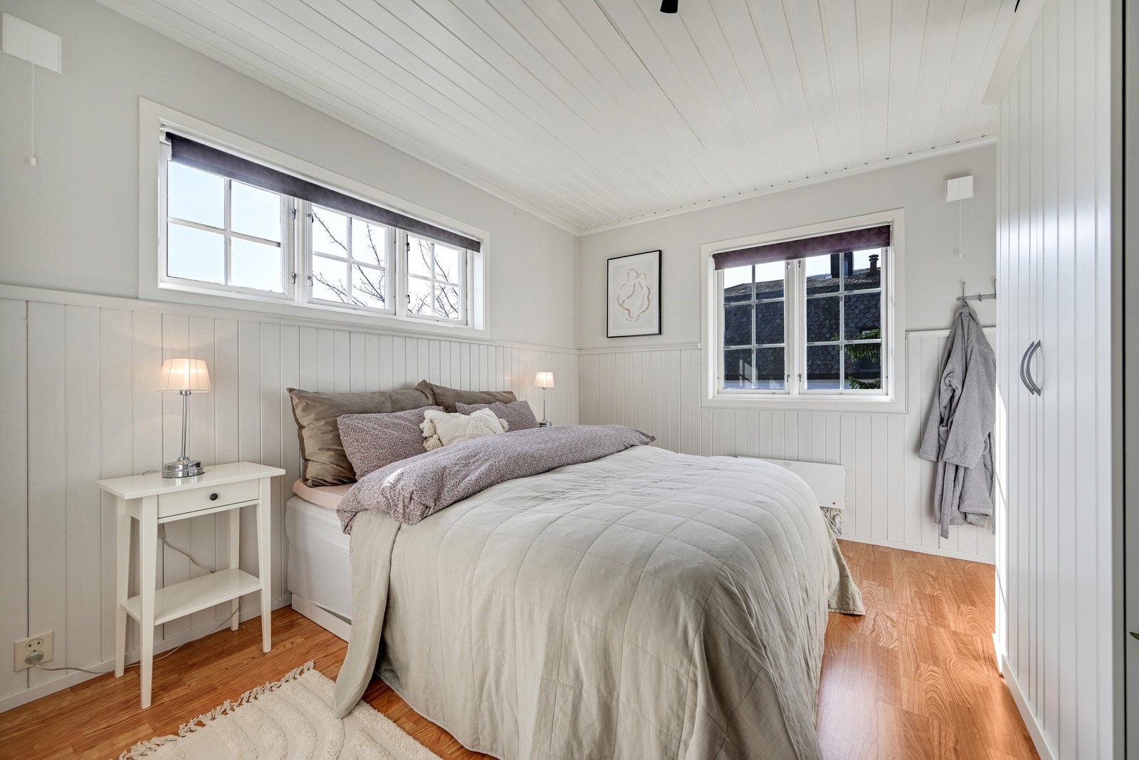 Det er tre soverom i denne etasjen Galleribilde