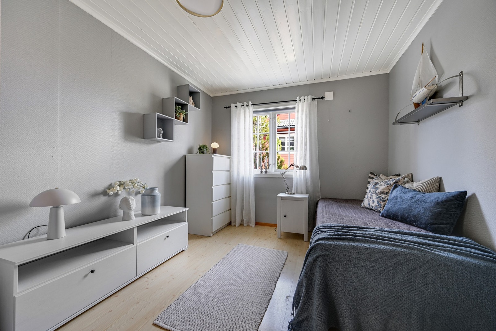 Soverom II hovedetasje Galleribilde