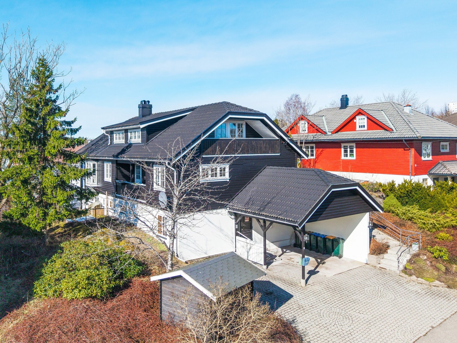 Velkommen til Grønligata 15 F - en særdeles innholdsrik enebolig i Holtandalen m/utleieleilighet Galleribilde