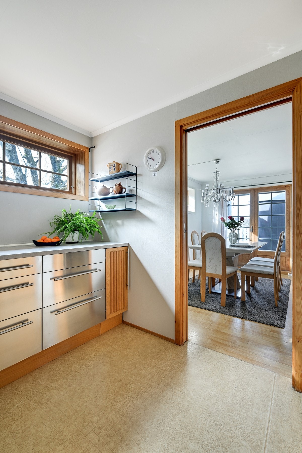 Og kort vei til spisestua Galleribilde