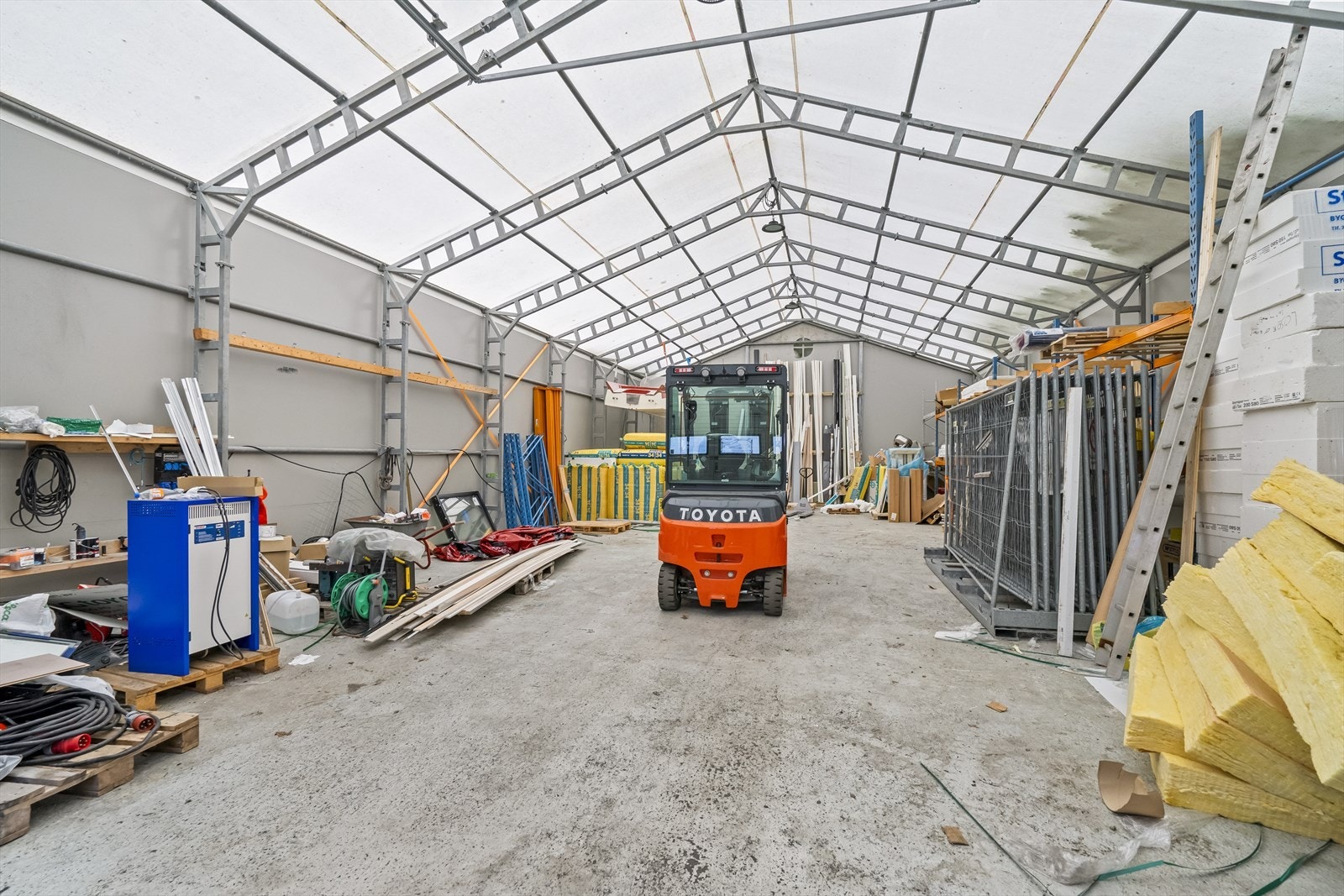 Lagerhall Galleribilde
