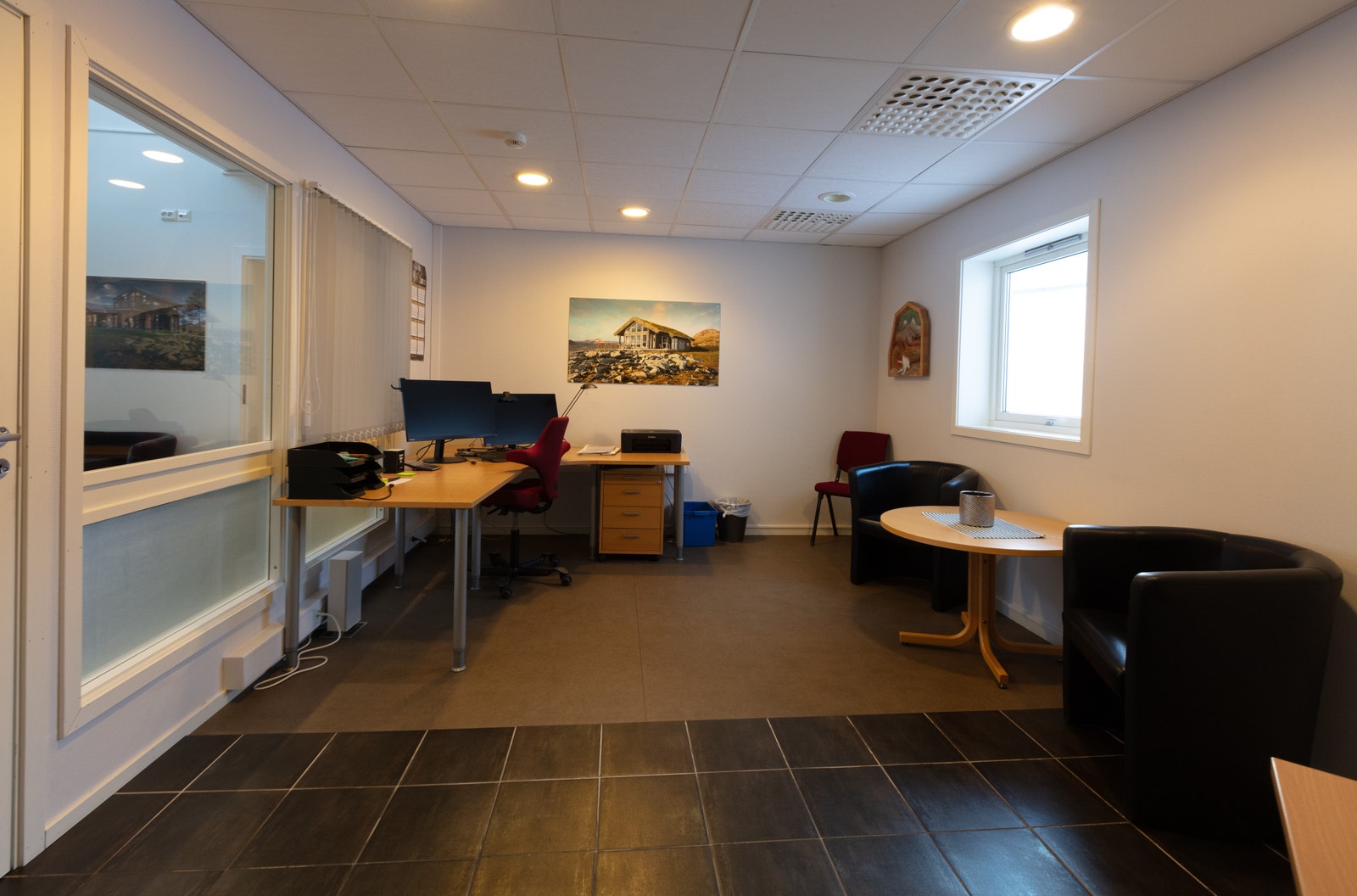 Stort kontor/møterom Galleribilde