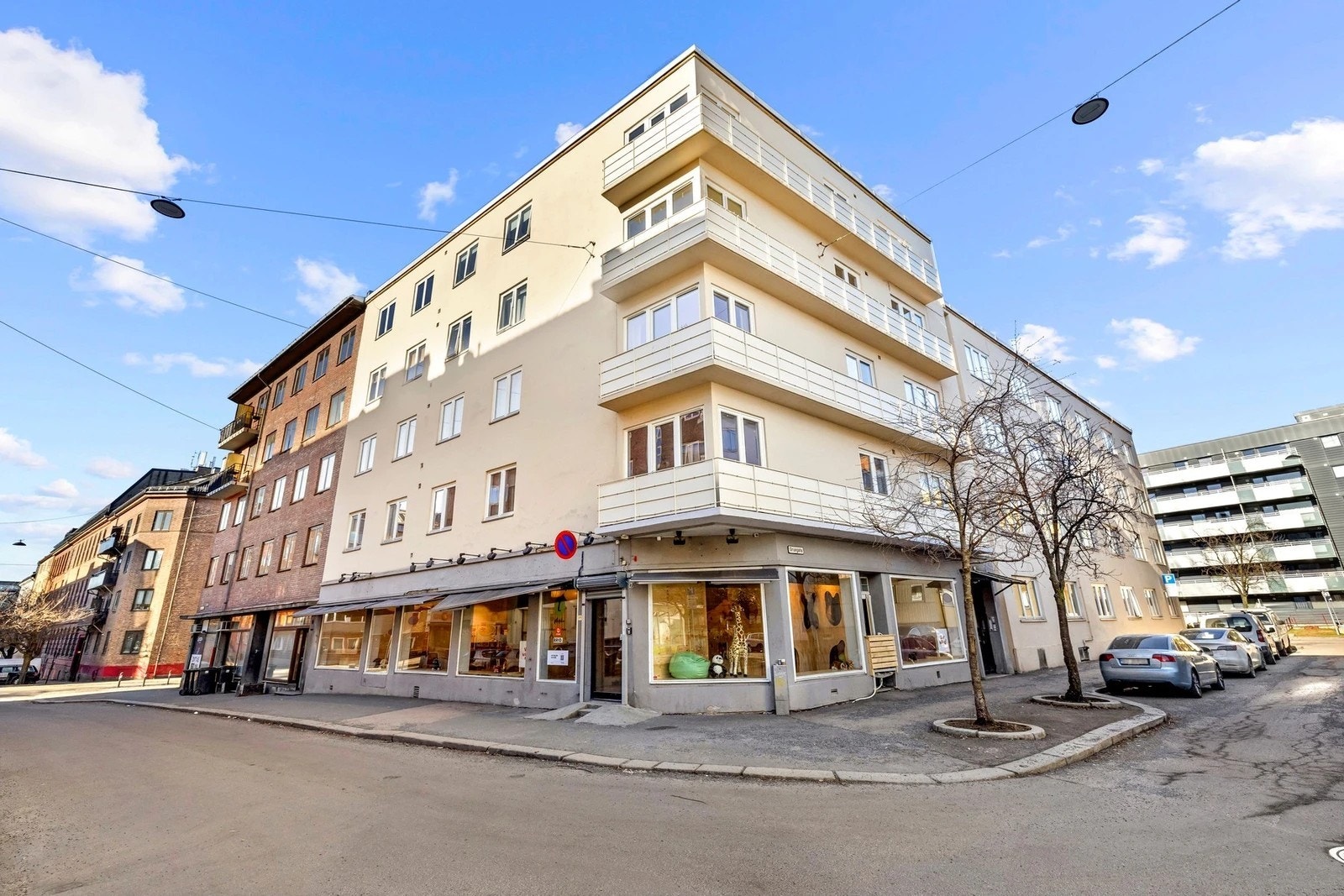 Velkommen til Gruegata 23 A - Profilert hjørnelokale med høy synlighet i et sentralt og etablert område på Tøyen. Galleribilde
