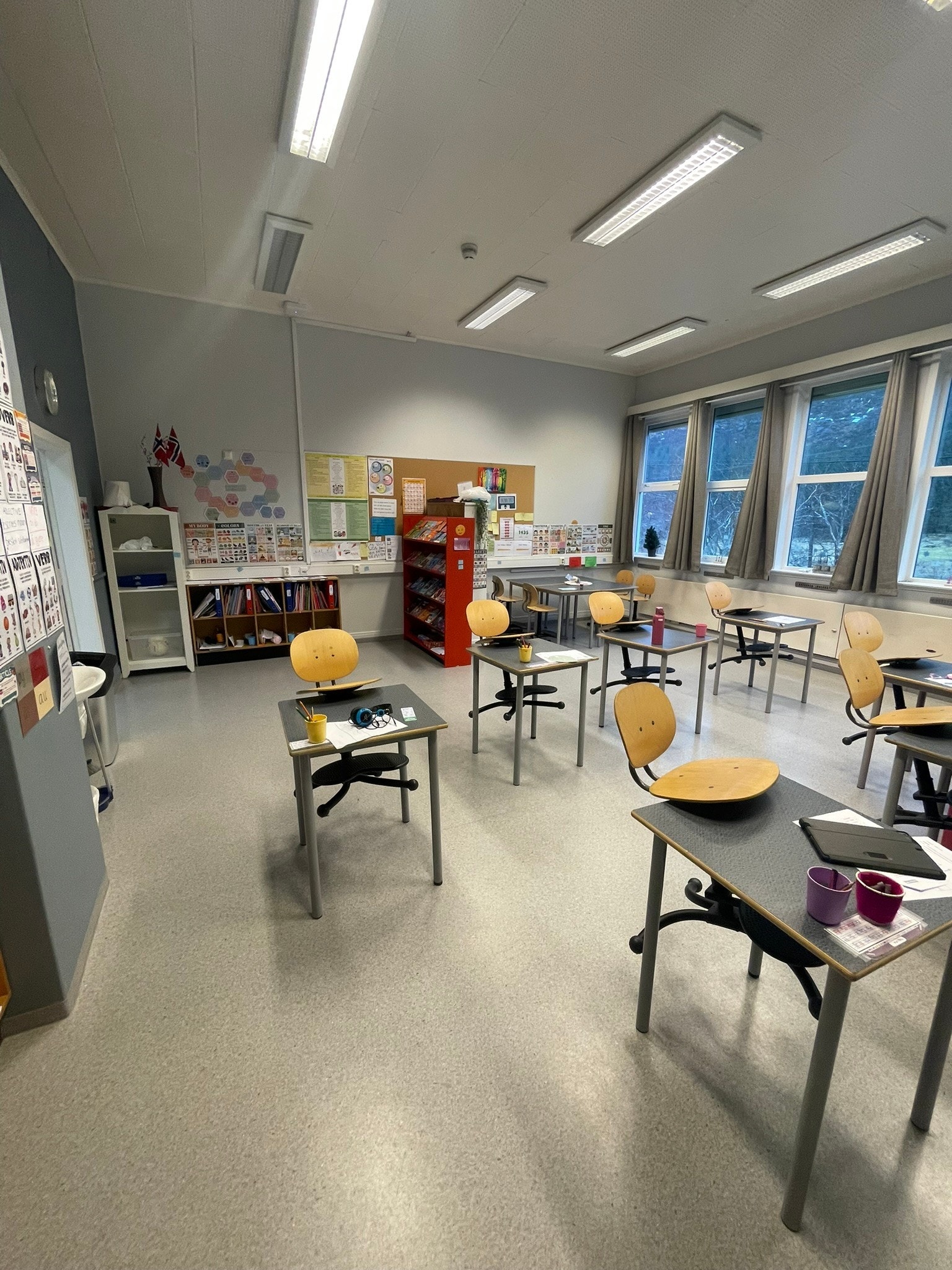 Klasserom - felles for alle klasserom er gode lysforhold og god takhøgde. Galleribilde