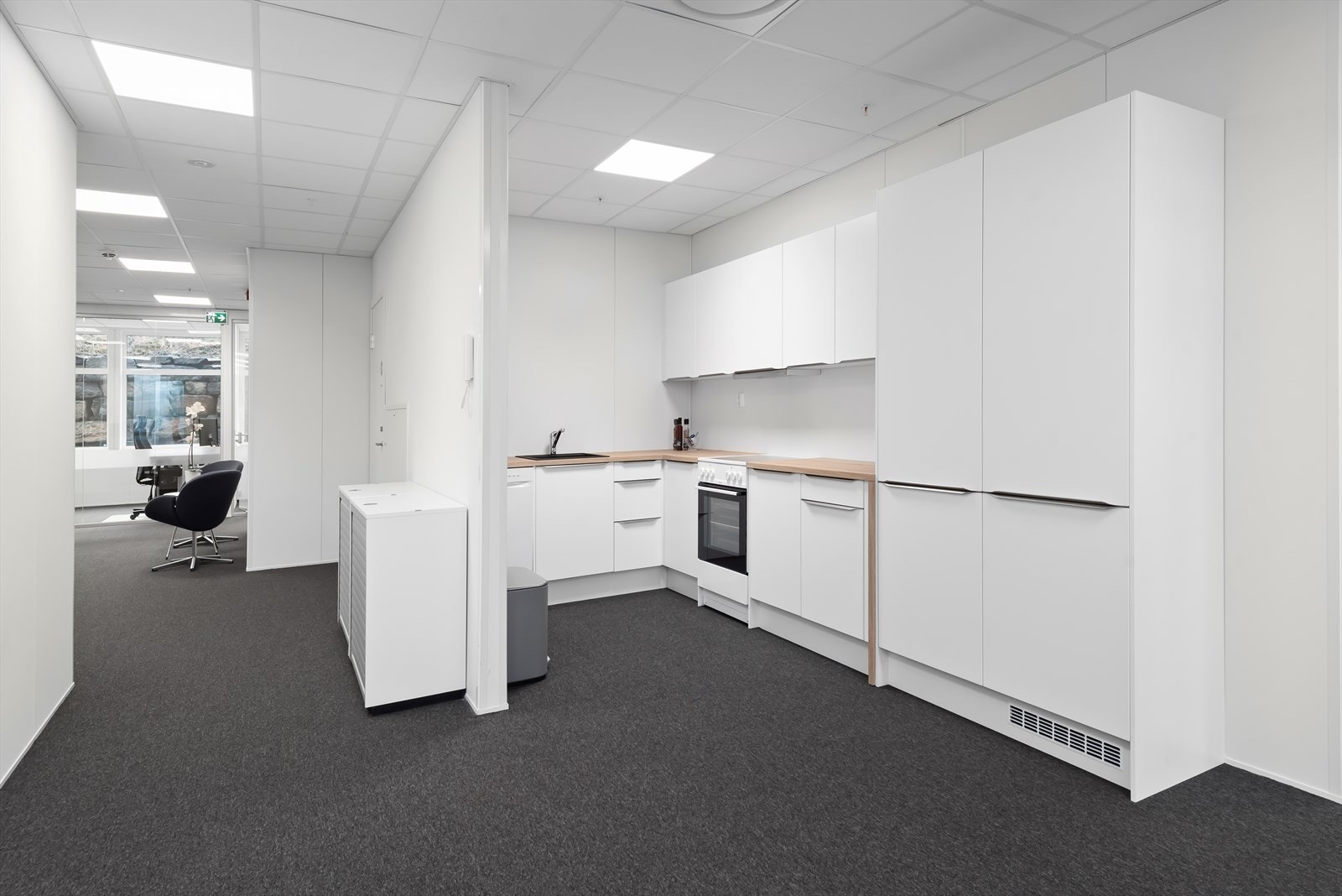 Kontorer. Her med kjøkken. Galleribilde