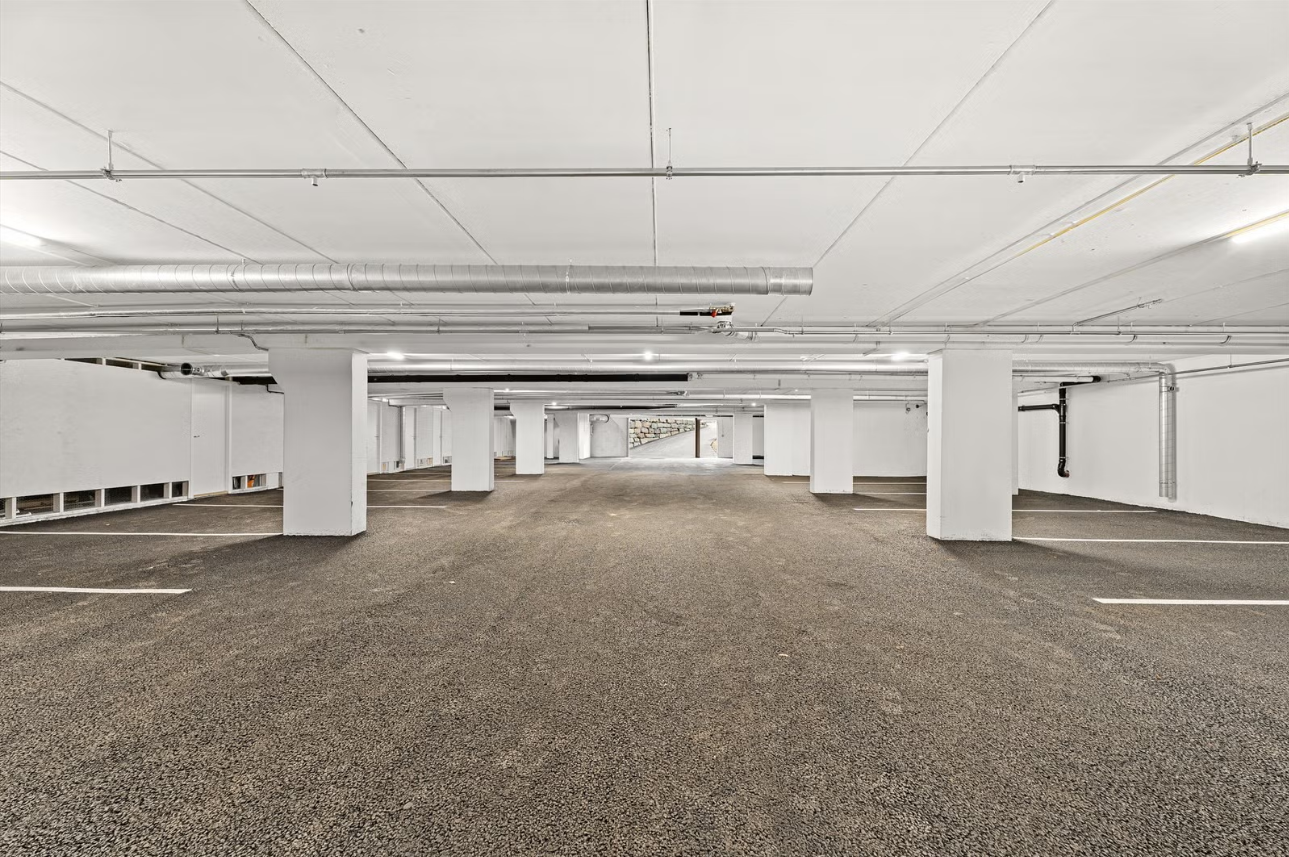 Parkeringskjeller. Galleribilde