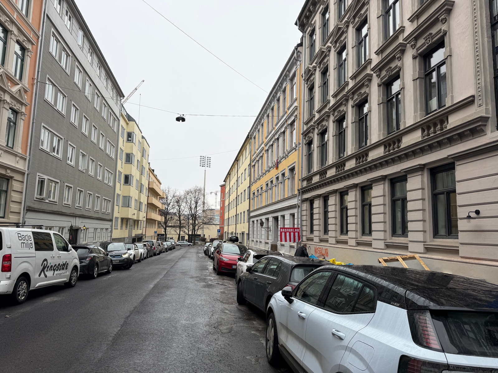 Bislet stadion er rett nede i gaten for lokalet. Galleribilde