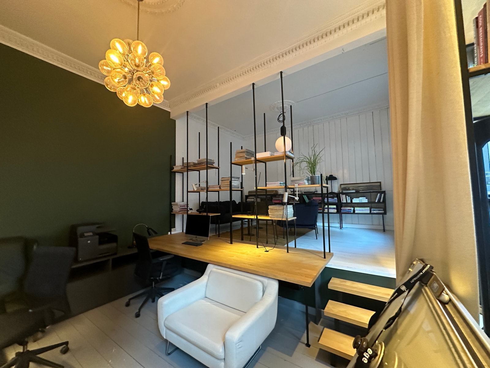Dette rommet var tidligere innredet som to soner. Galleribilde