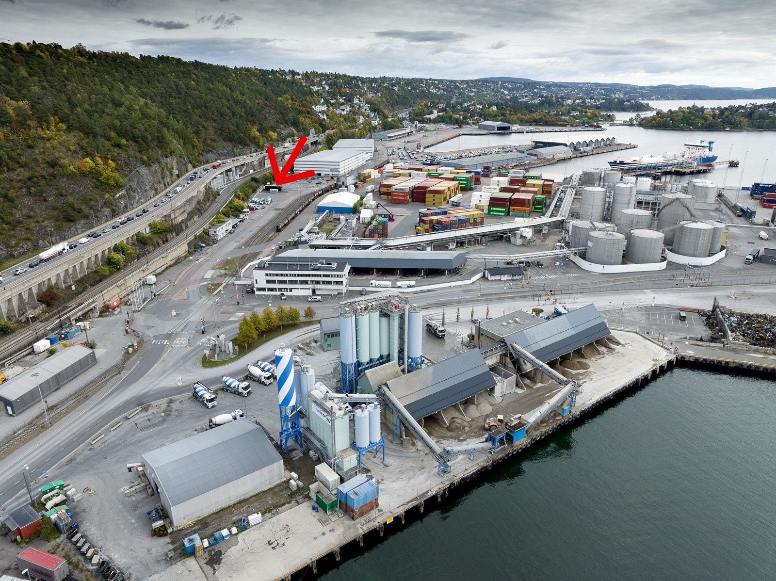Oslo Havn/Sjursøya - Fjellhaller for trygg lagring/deponering. Lager fra BTA 700 kvm. til ca. BTA 30.000 kvm. Galleribilde