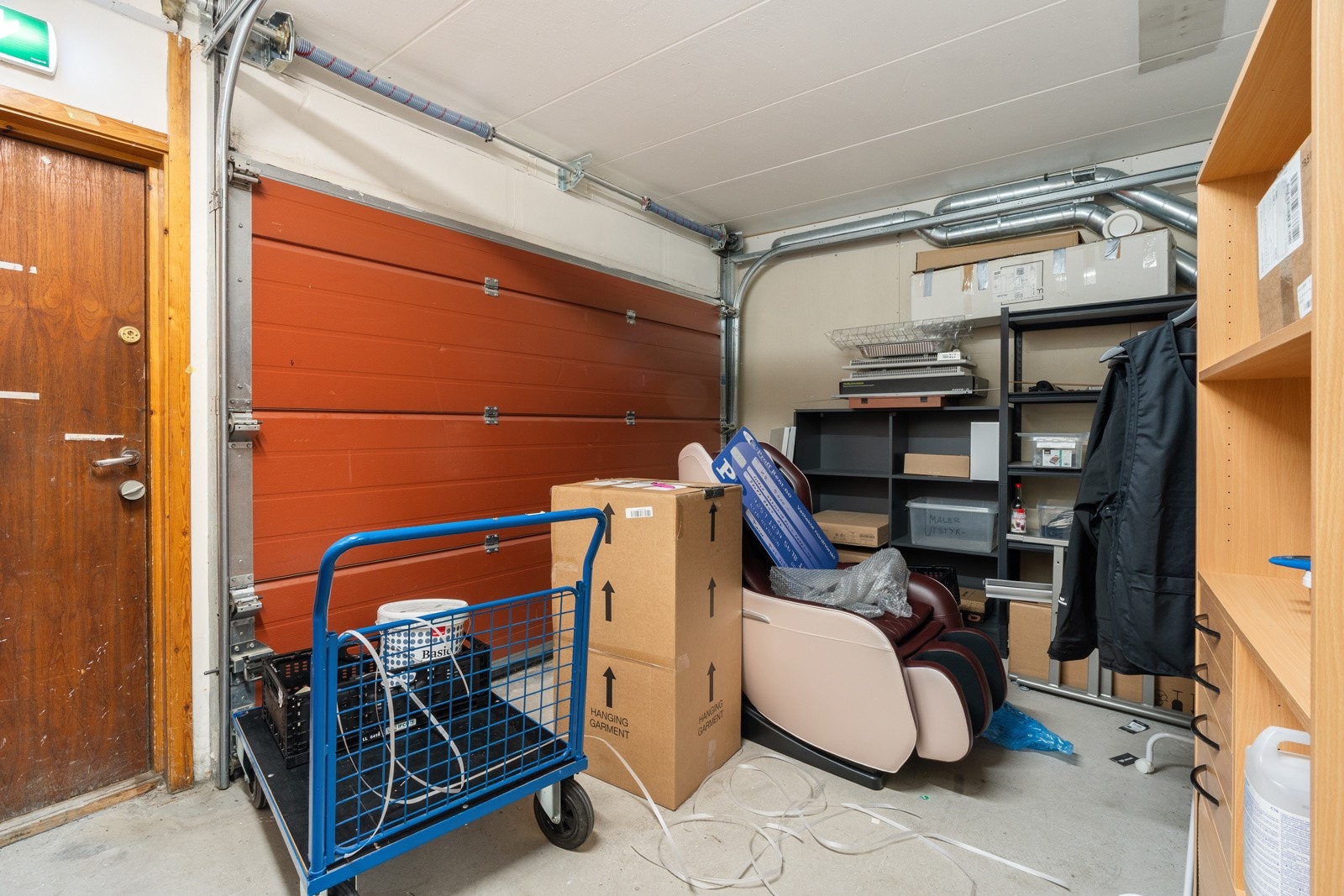 Lager med rulleport Galleribilde