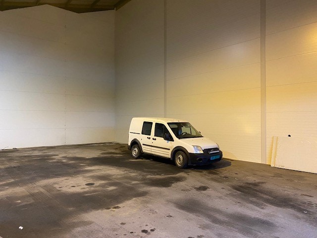 Stor takhøyde. God plass til lastebiler mm. Galleribilde