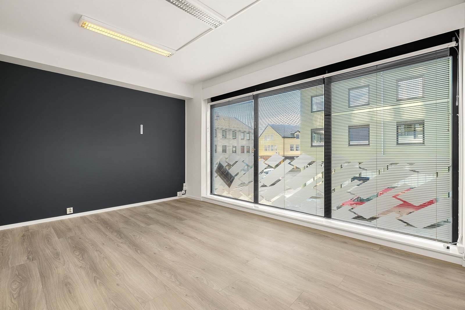 Ledig kontorlokaler 2. etasje Galleribilde