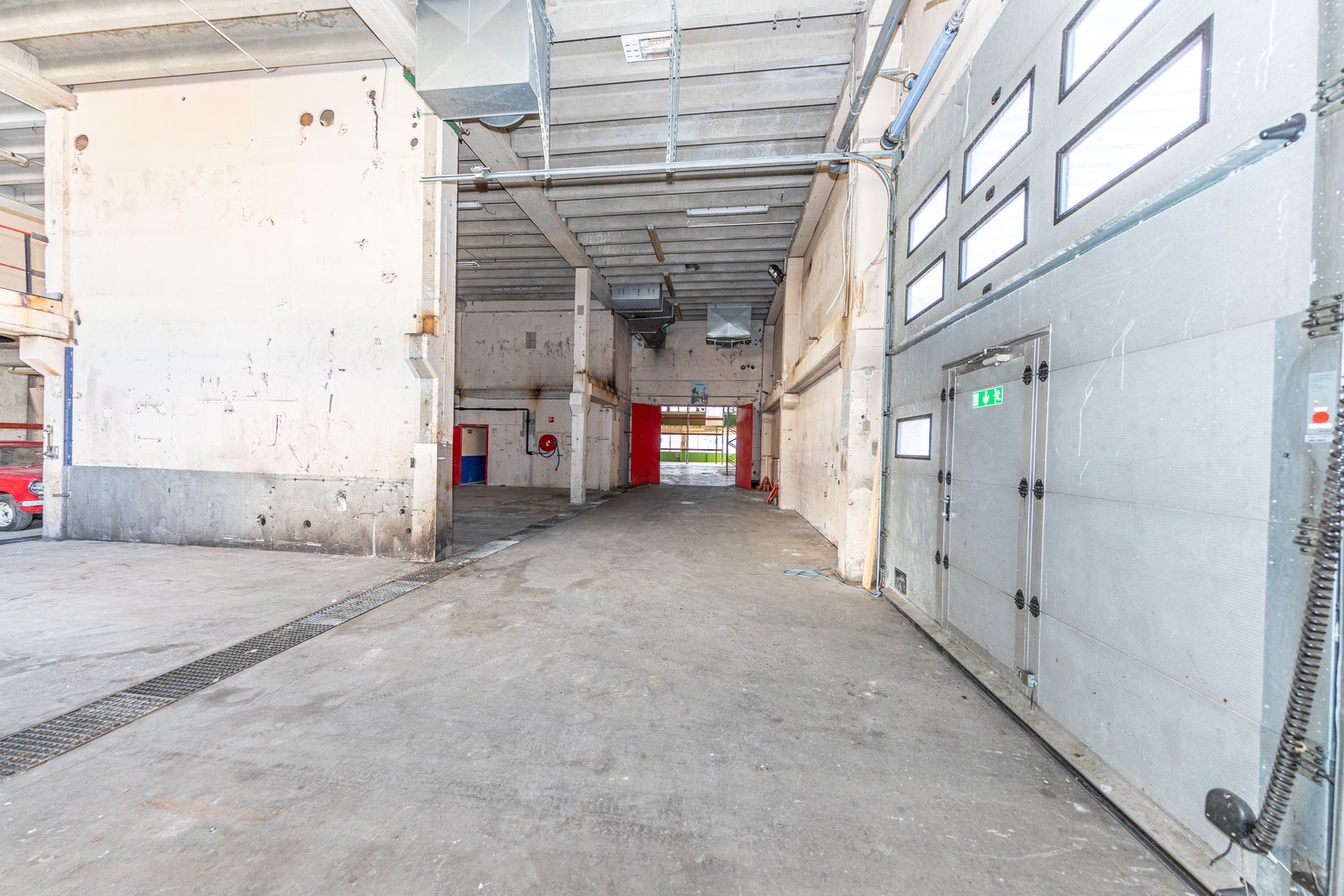 Hall med innkjørings port Galleribilde
