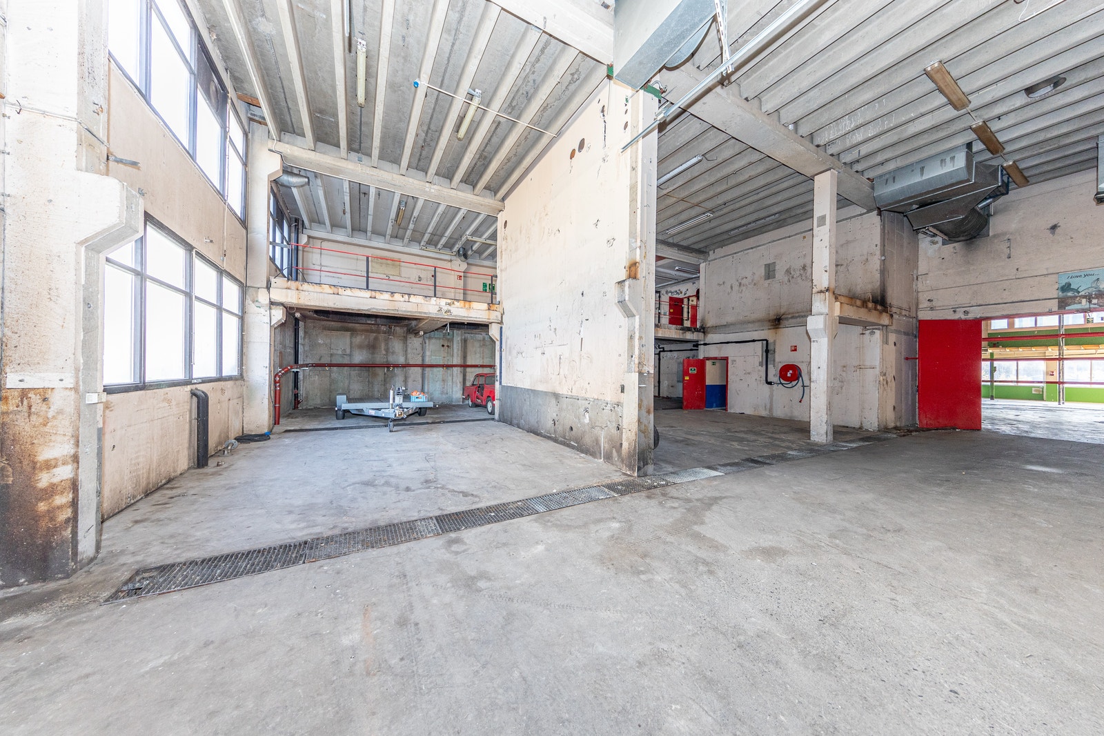 Hall med innkjørings port Galleribilde