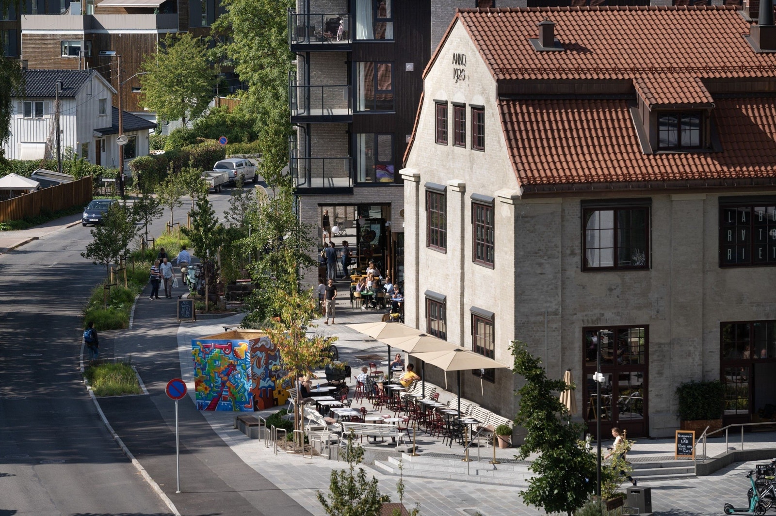 Flotte omgivelser på Skøyen/Hoff Galleribilde