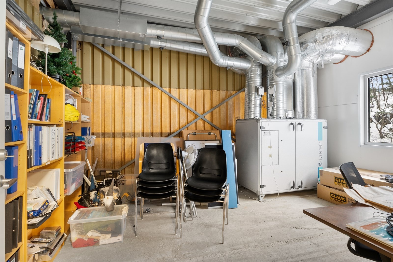 2. etasje verksted/lager Galleribilde