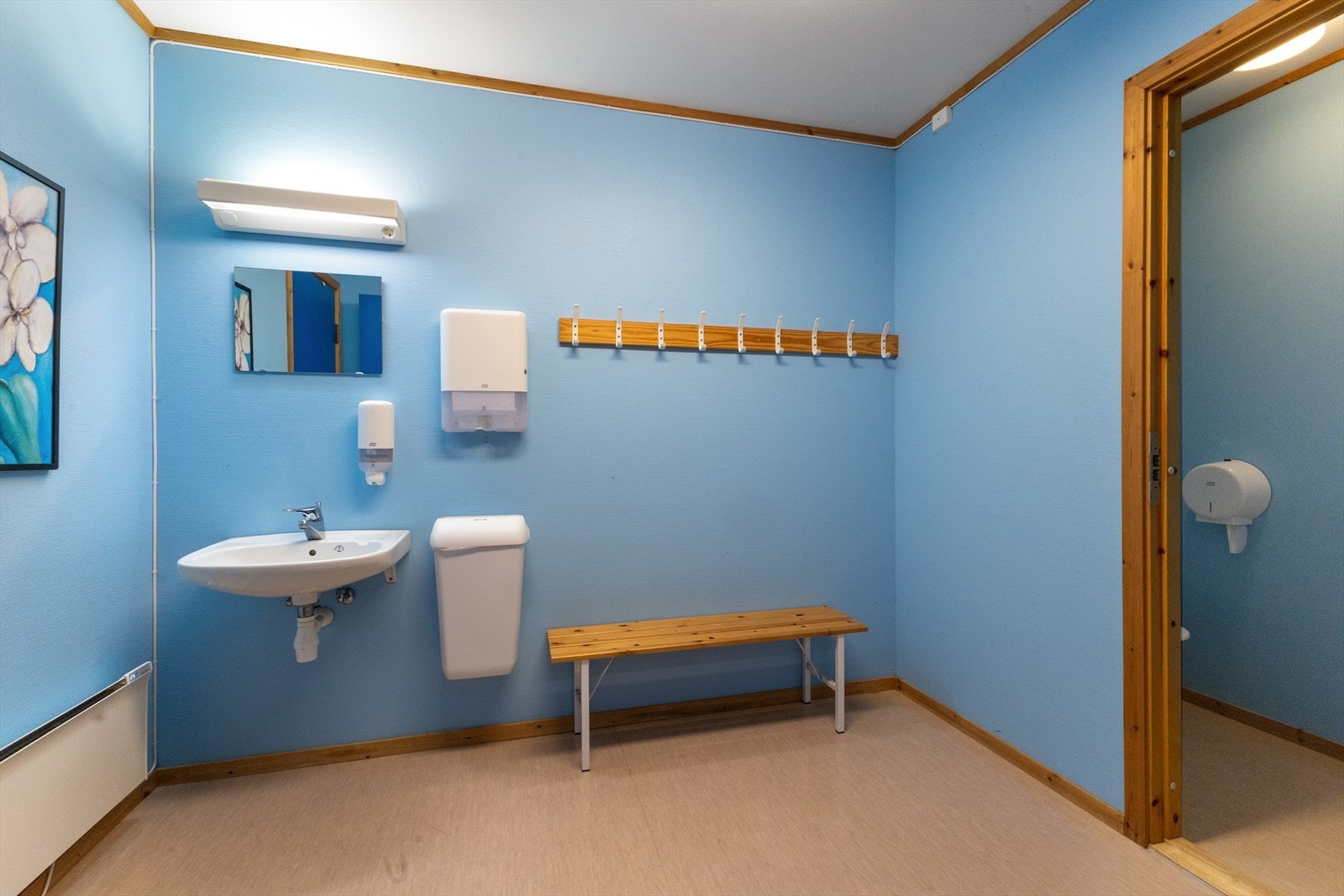 Wc-rom og garderobe. Galleribilde