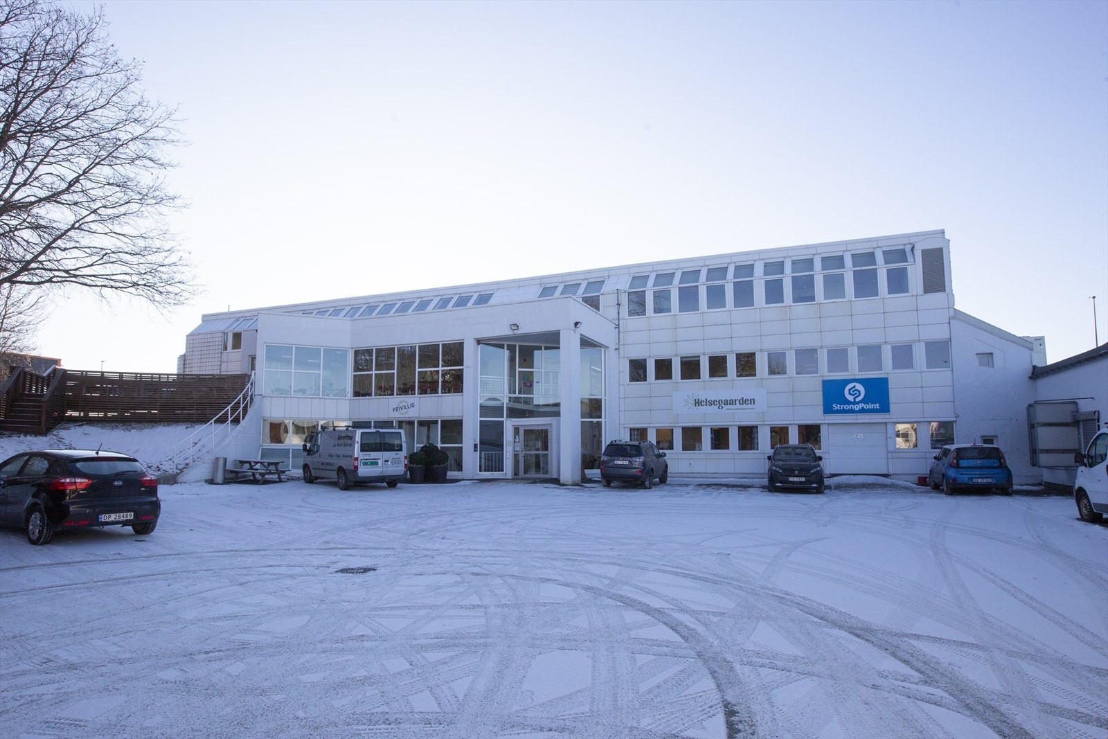 P7 - den store bakgården med gratis parkering Galleribilde