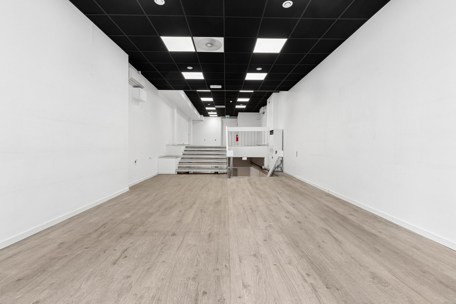 Åpent og fleksibelt lokale med god takhøyde og mulighet for tilpasninger Galleribilde