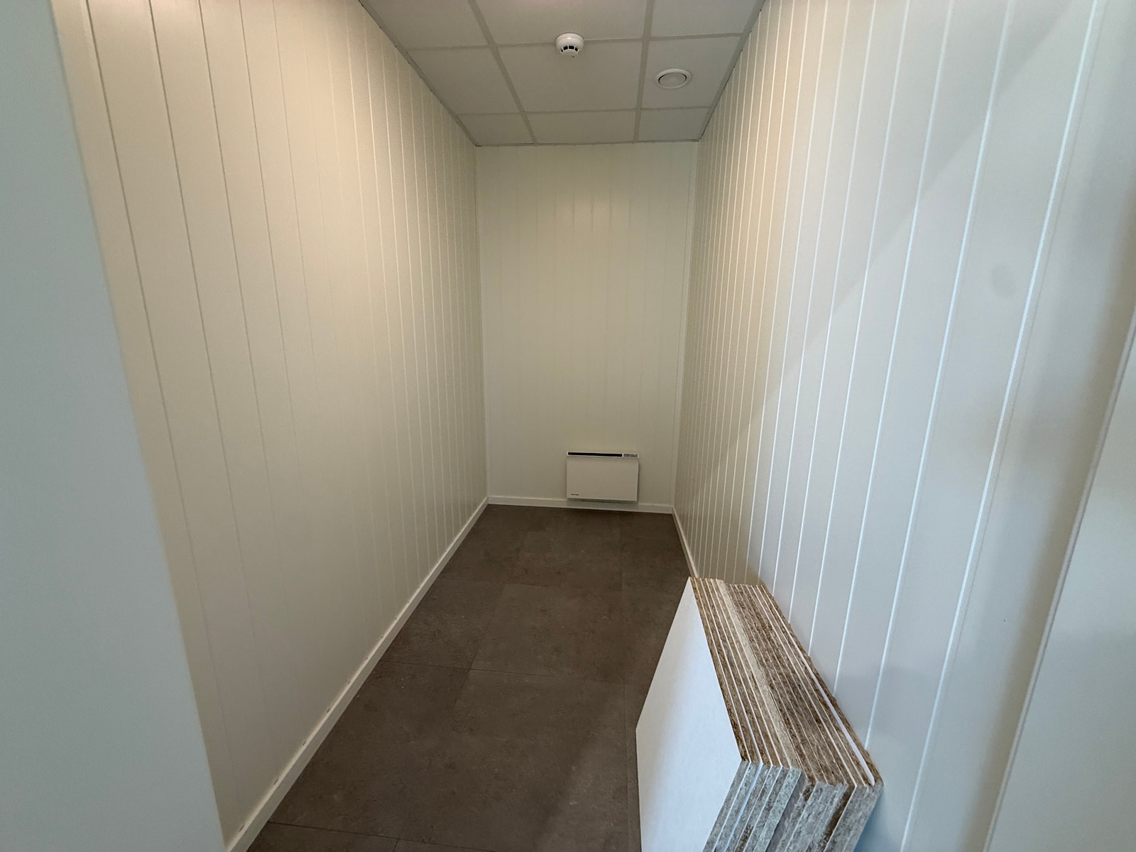 Seksjon 1 - Bod/Garderobe Galleribilde