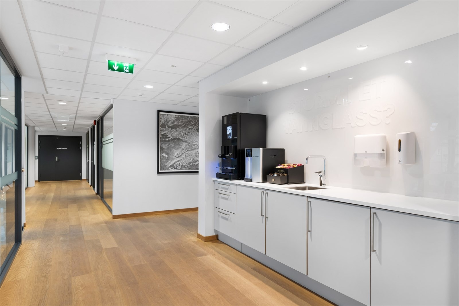 Sosial sone ved møterom i 2. etg. og kantine