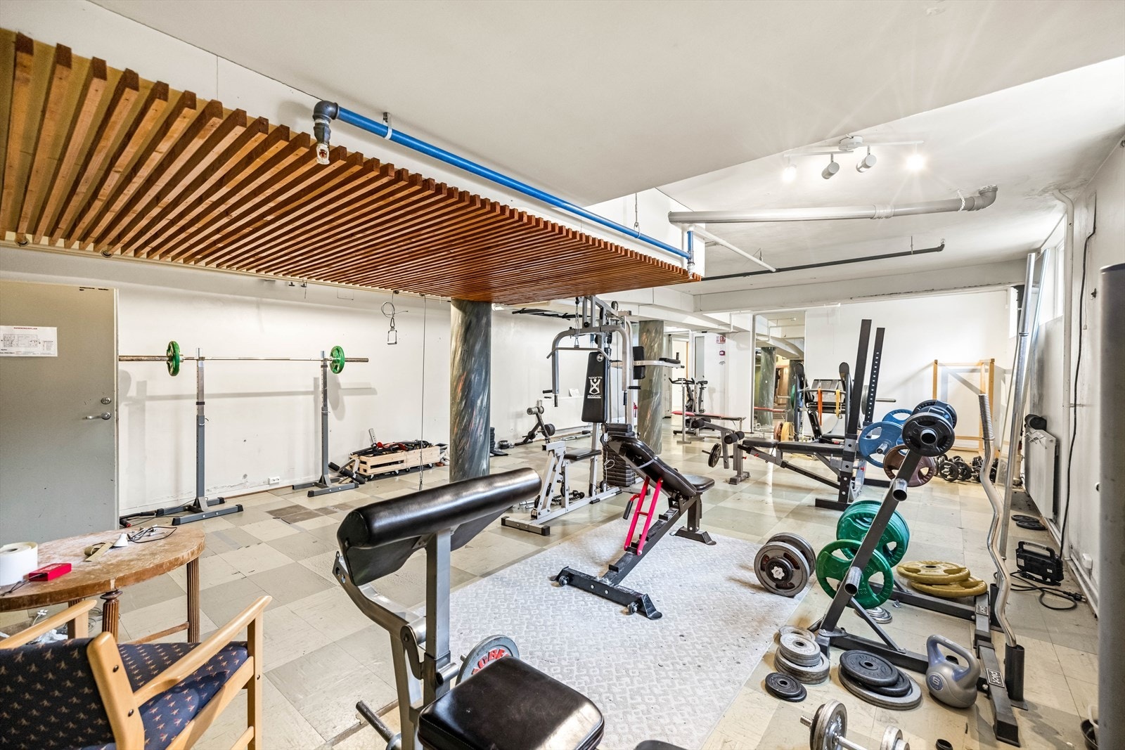 Treningsrom i kjeller. Galleribilde