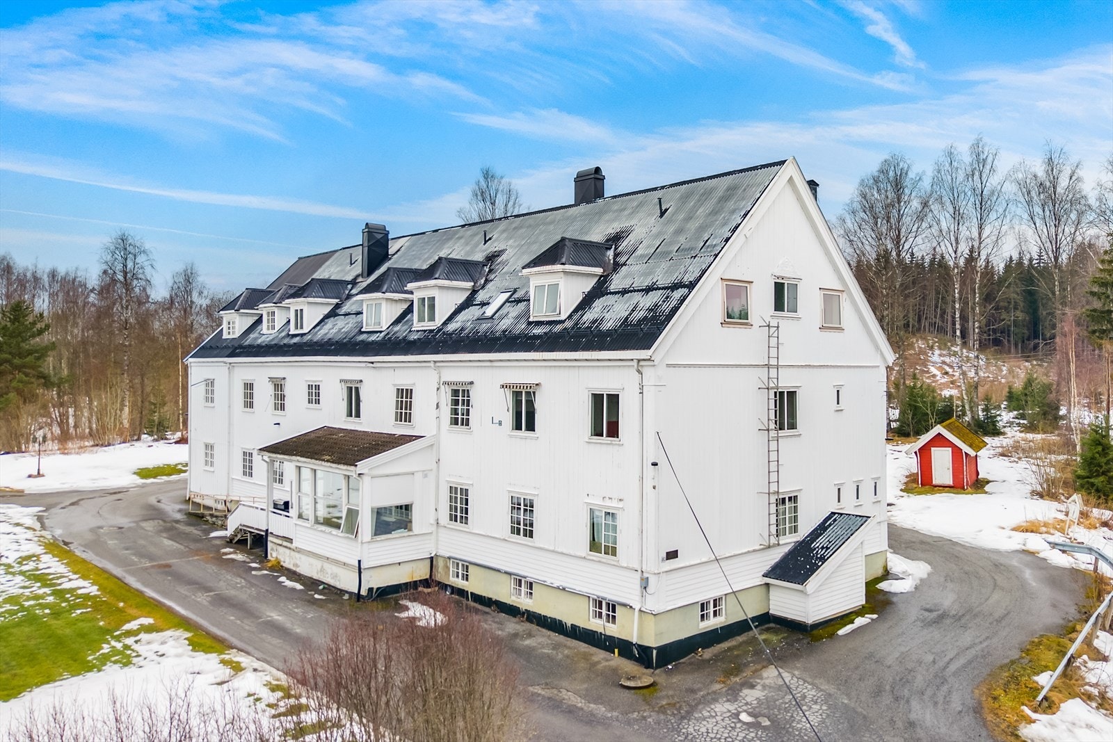 Oppført ca 1924 og ble i mange år og ble frem til 2014 benyttet som aldershjem. Galleribilde
