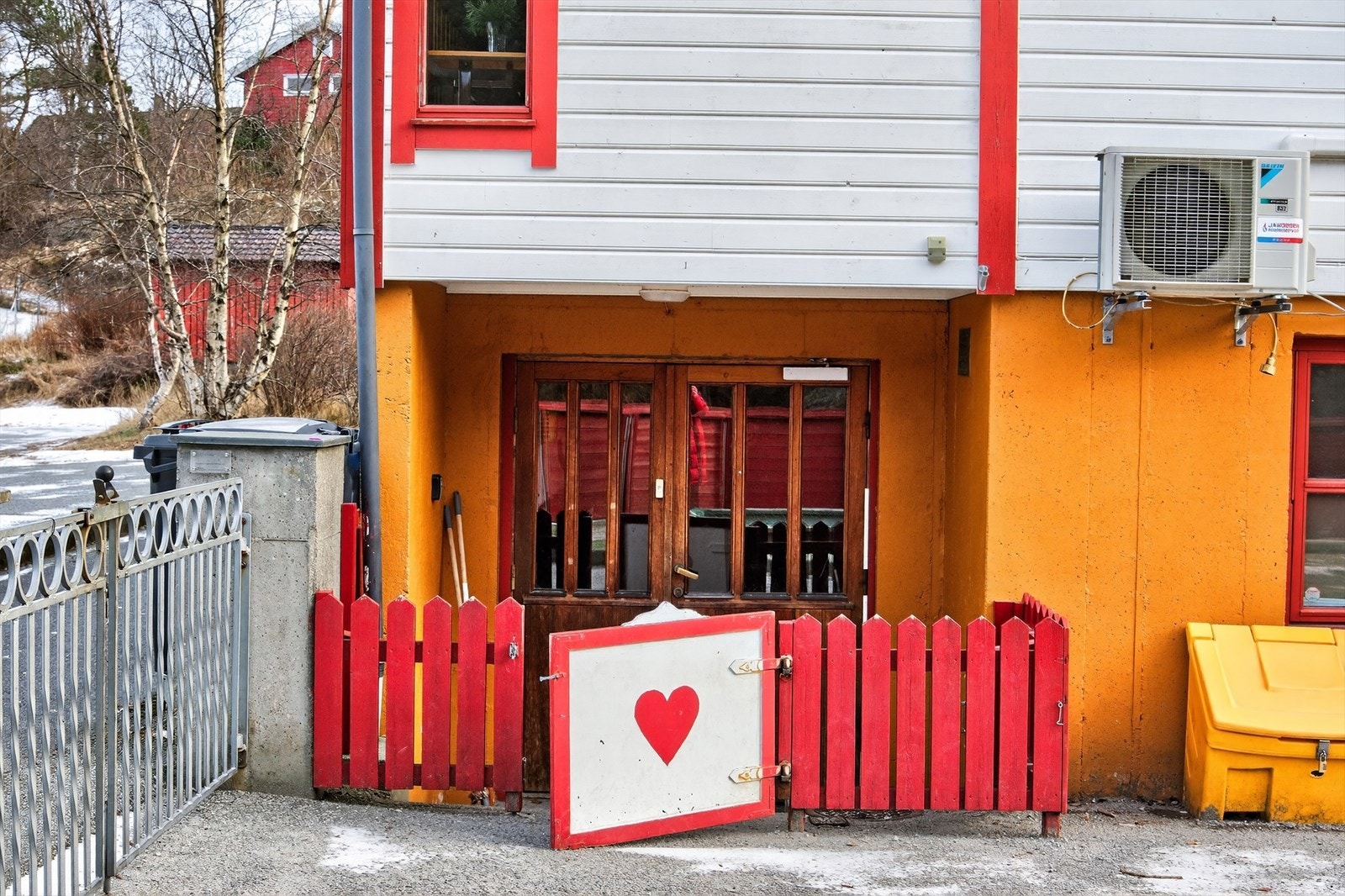 Inngang til barnehagen Galleribilde