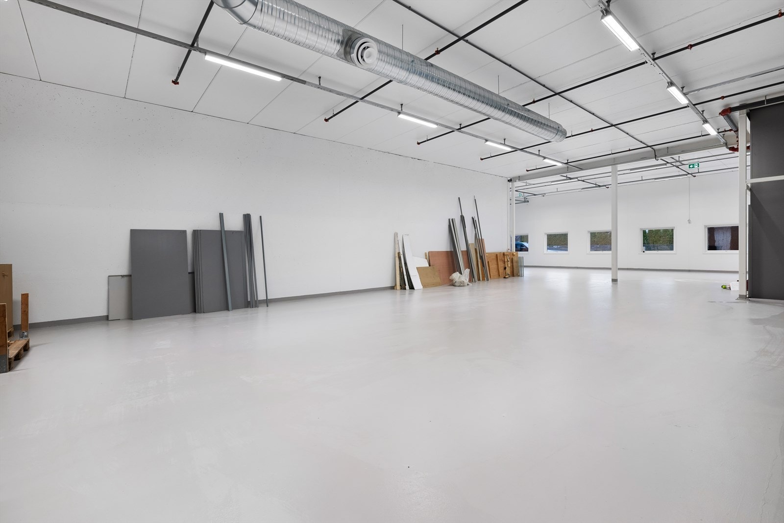 Lager lokale i 1. etg. ca. BTA 315 m².