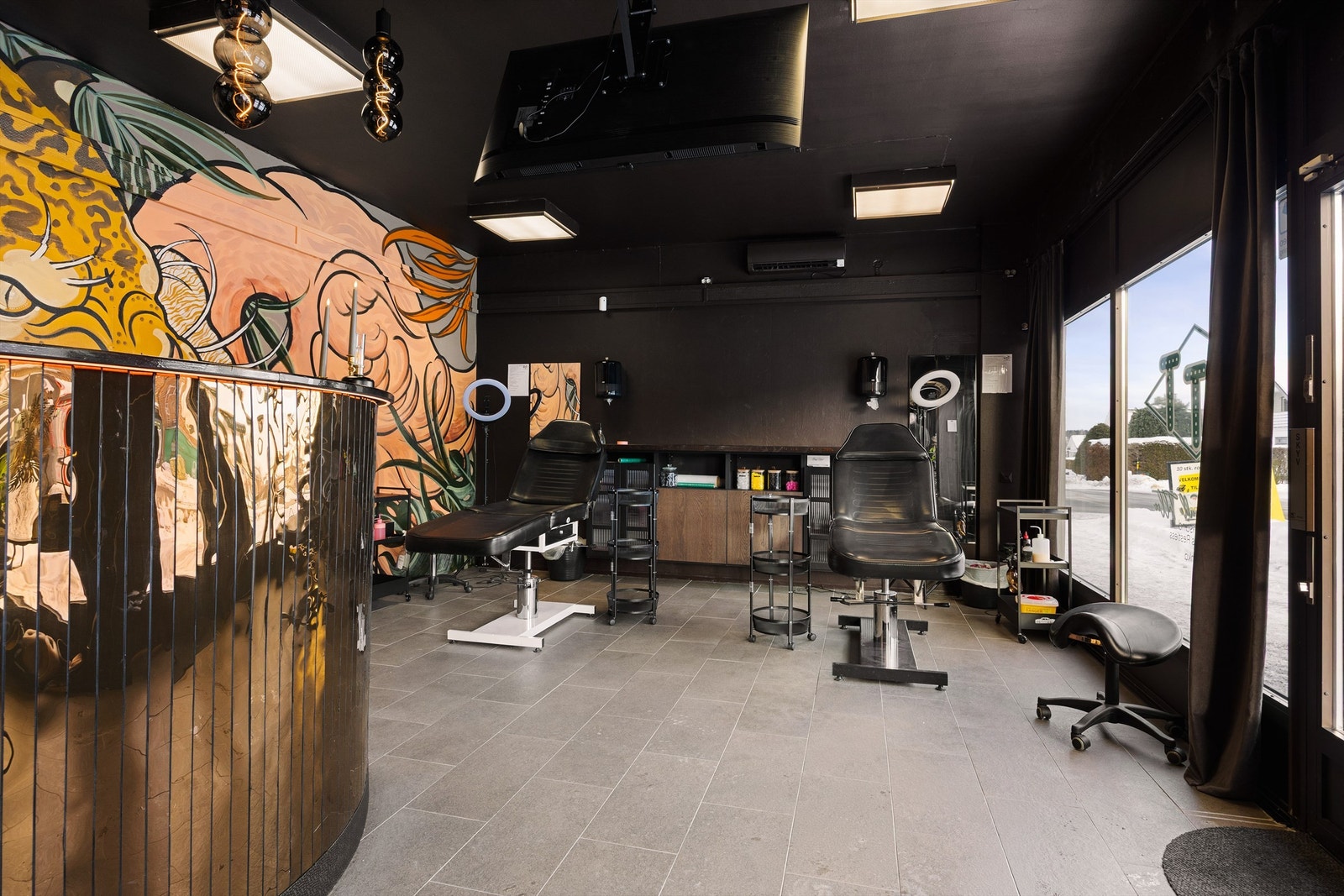Double Trouble Tattoo AS Galleribilde