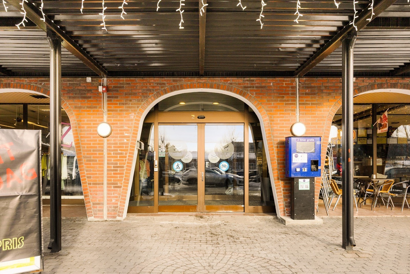 Hovedinngang "Bankgården" Galleribilde